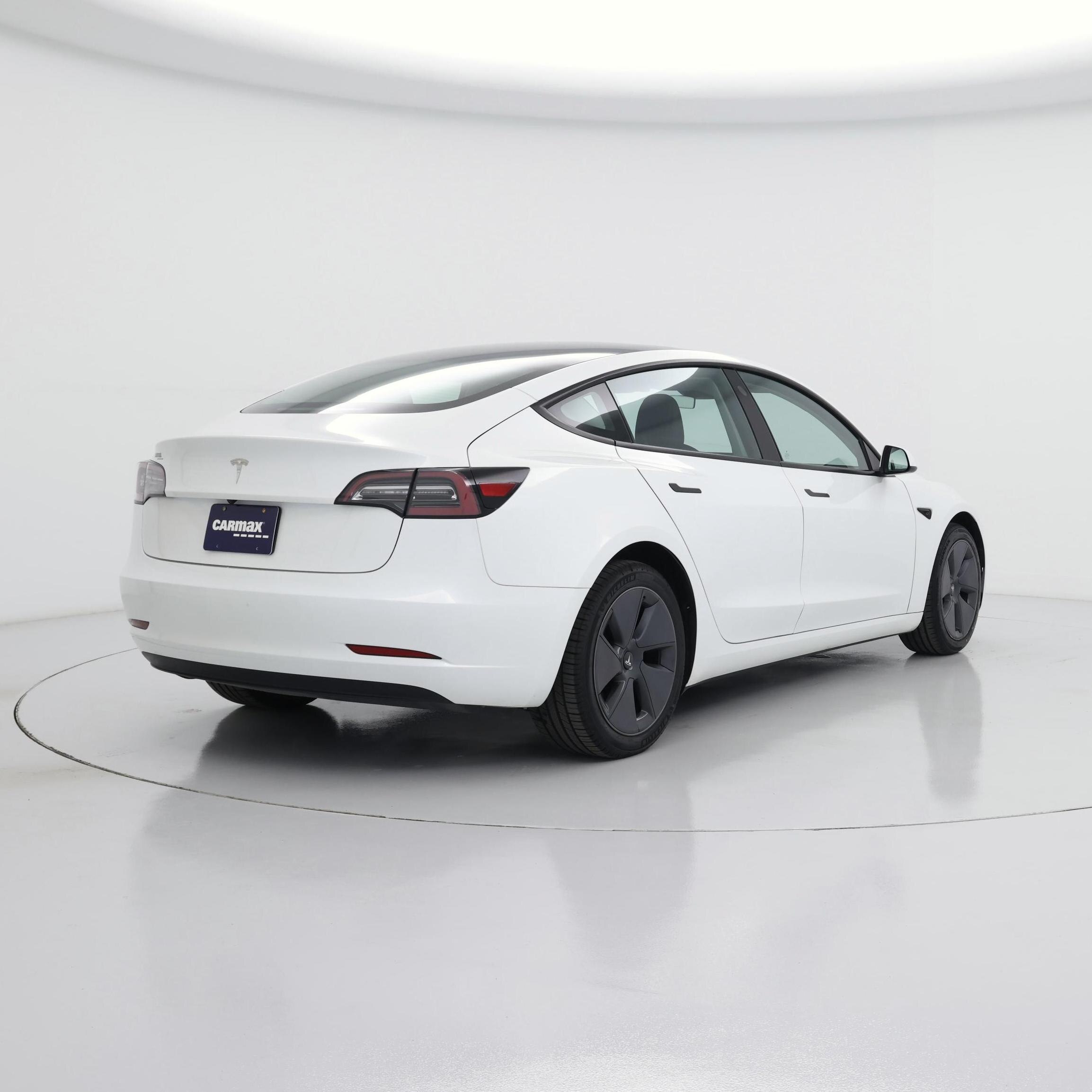 Thumbnail: 2023 Tesla Model 3 - 8