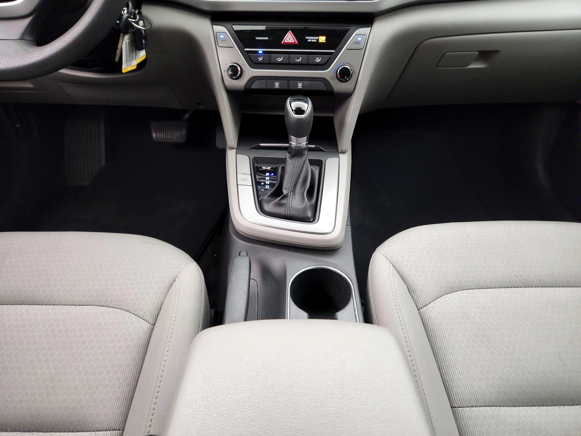 Thumbnail: 2017 Hyundai Elantra - 16