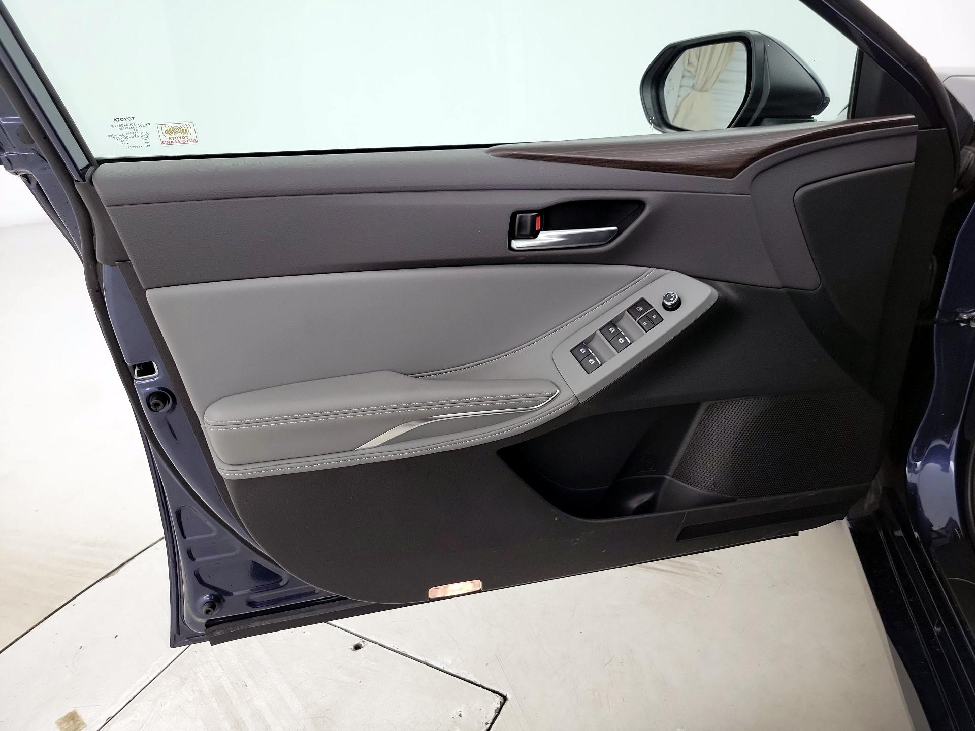 Thumbnail: 2019 Toyota Avalon - 12