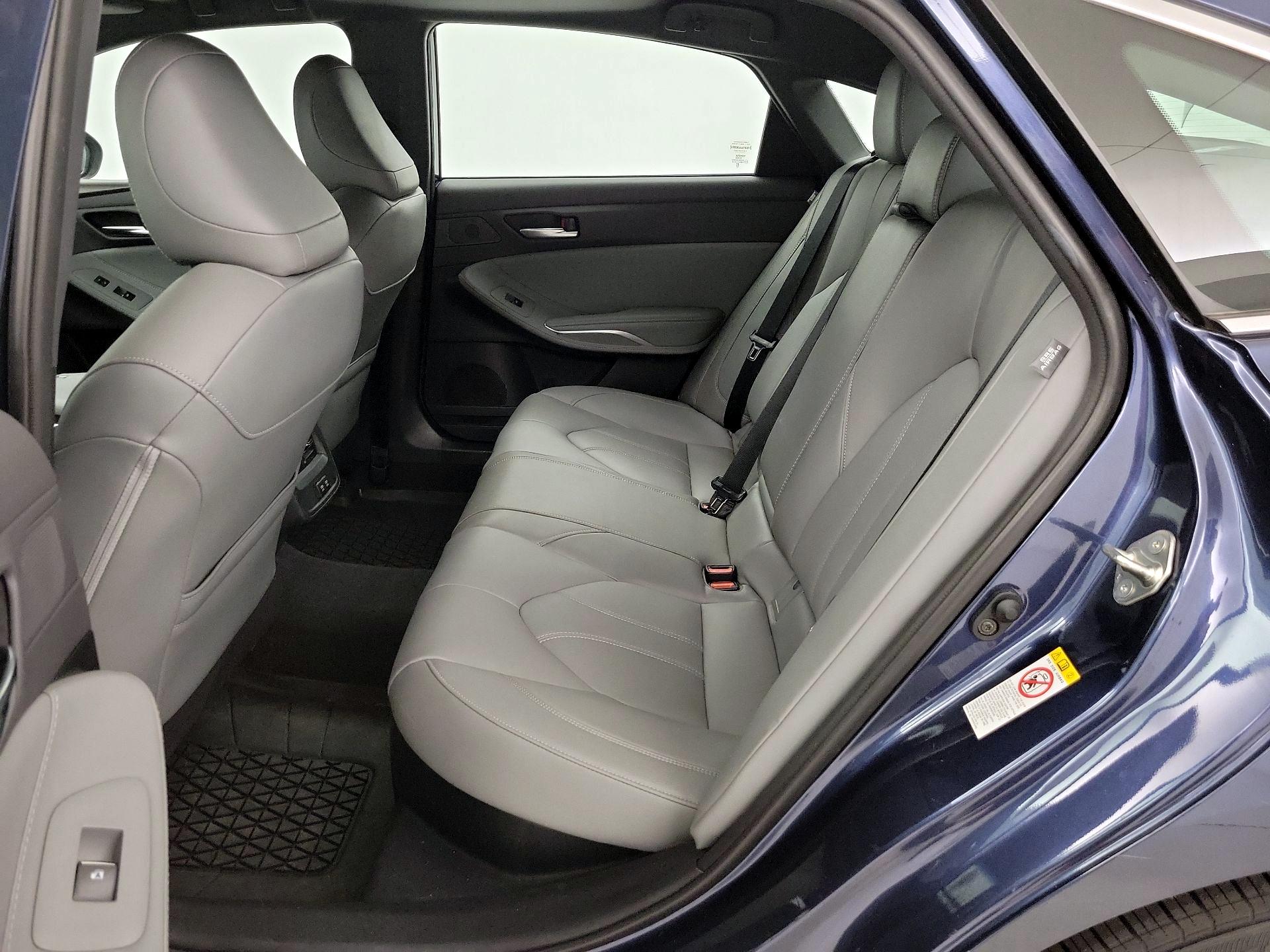 Thumbnail: 2019 Toyota Avalon - 20