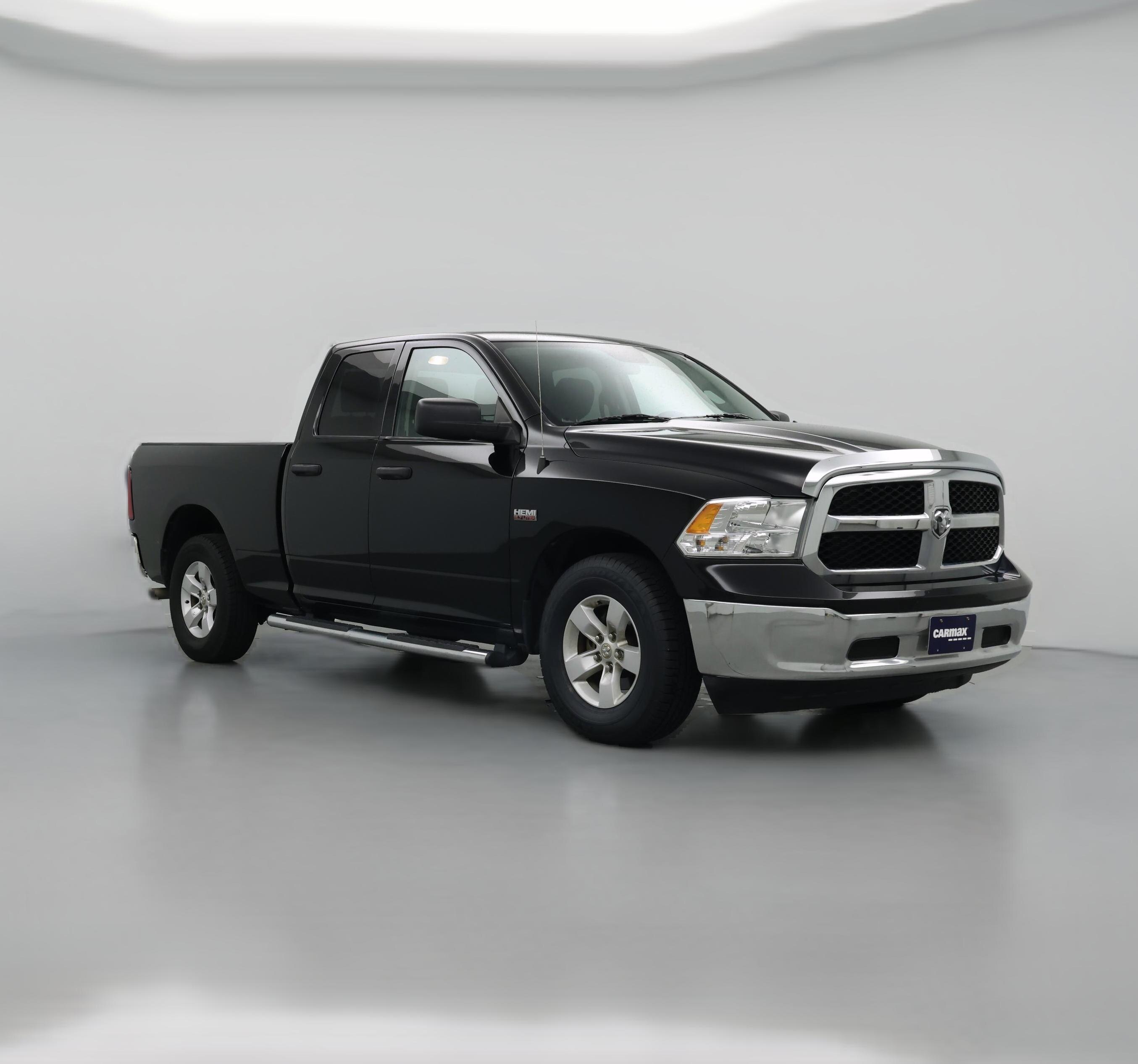 Thumbnail: 2021 RAM 1500 Classic - 1