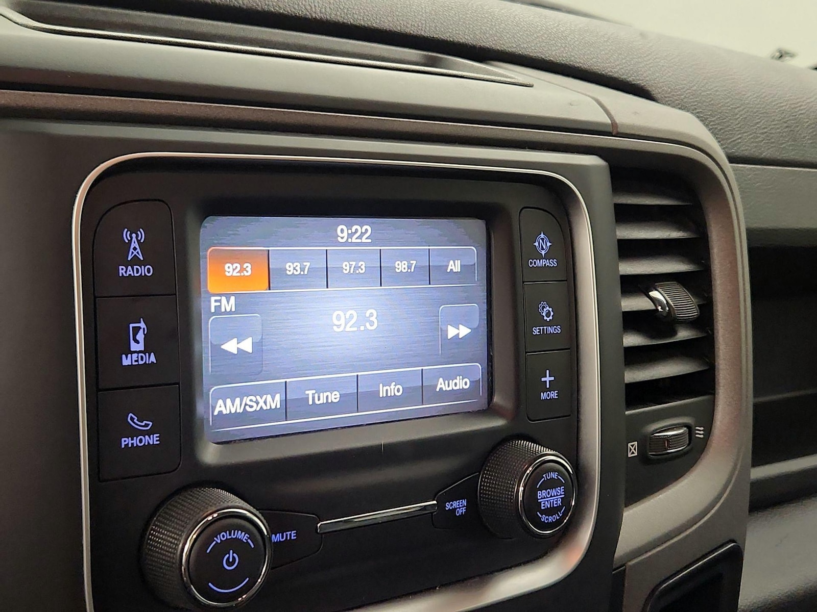 2021 RAM Ram 1500 Classic Tradesman - Photo 16