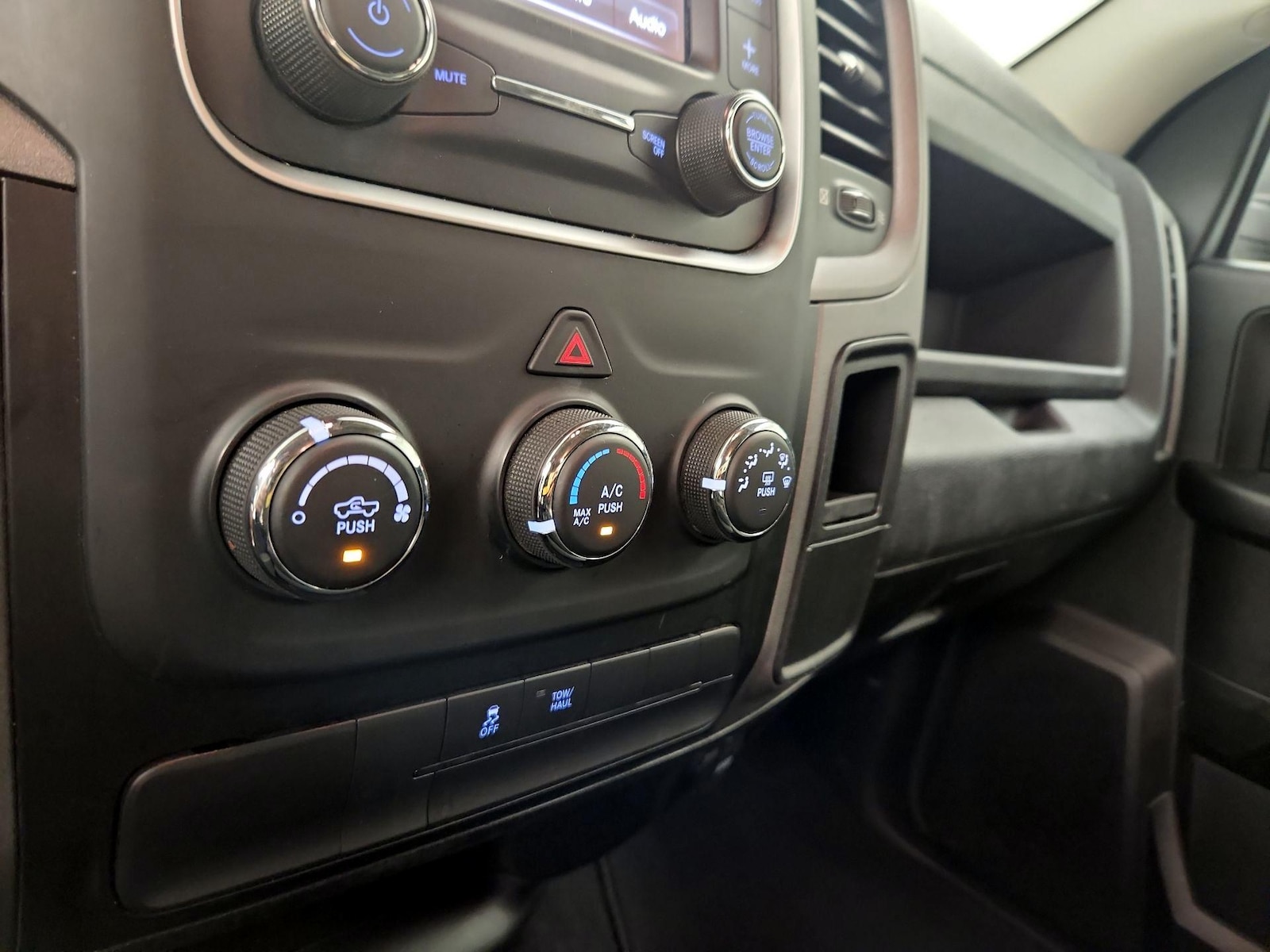 2021 RAM Ram 1500 Classic Tradesman - Photo 17