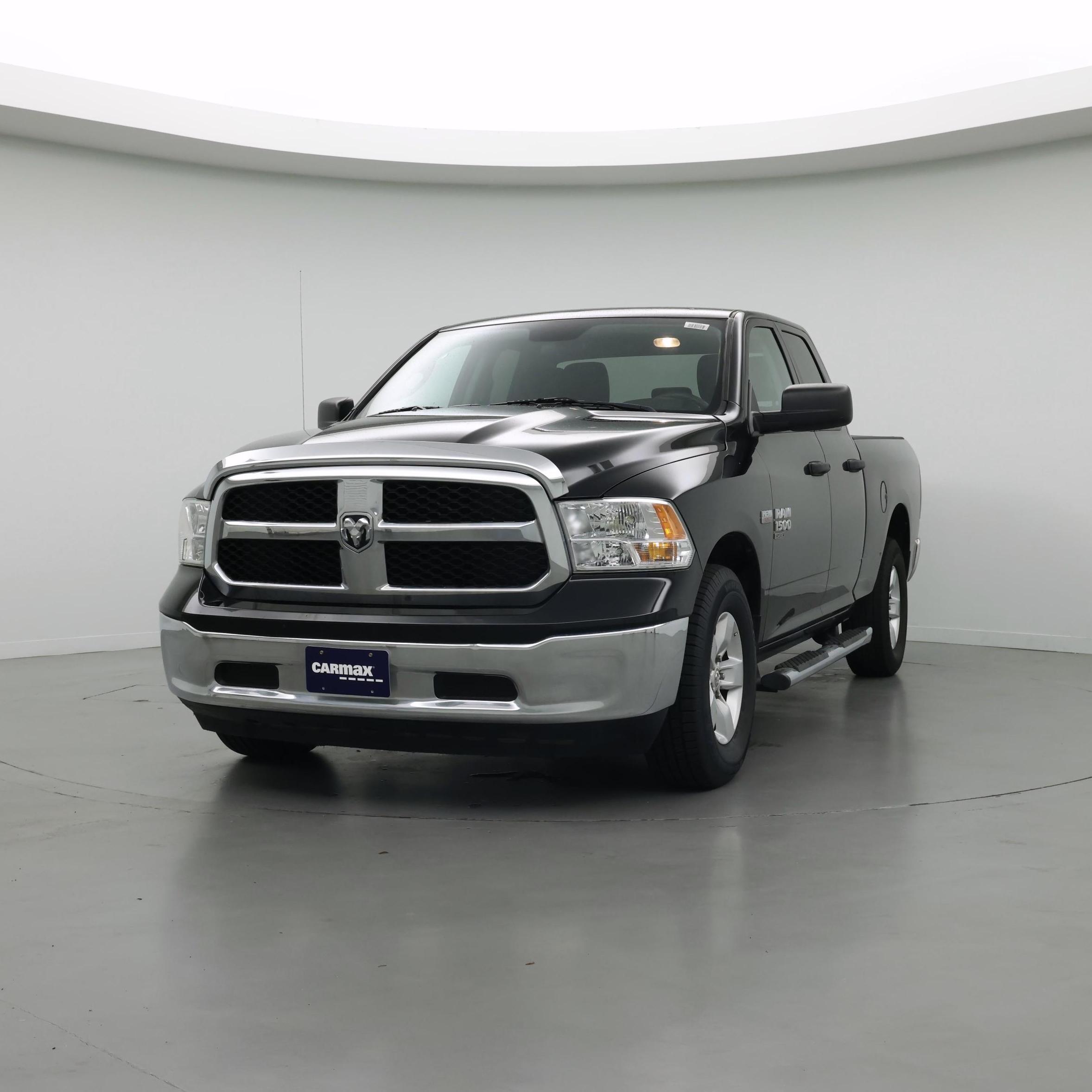 Thumbnail: 2021 RAM 1500 Classic - 4