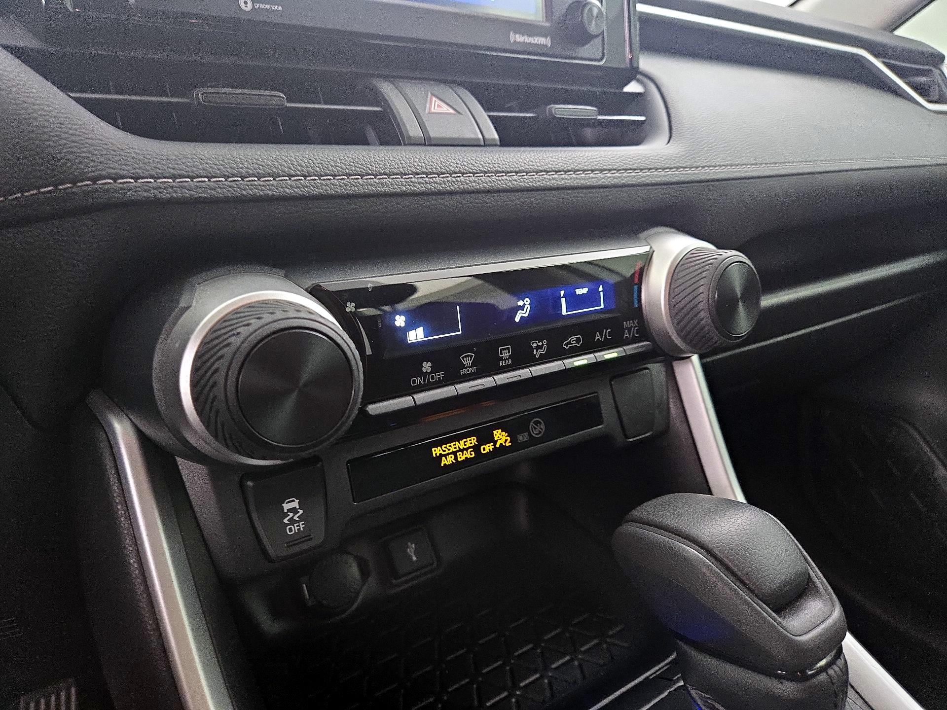 Thumbnail: 2021 Toyota RAV4 - 16