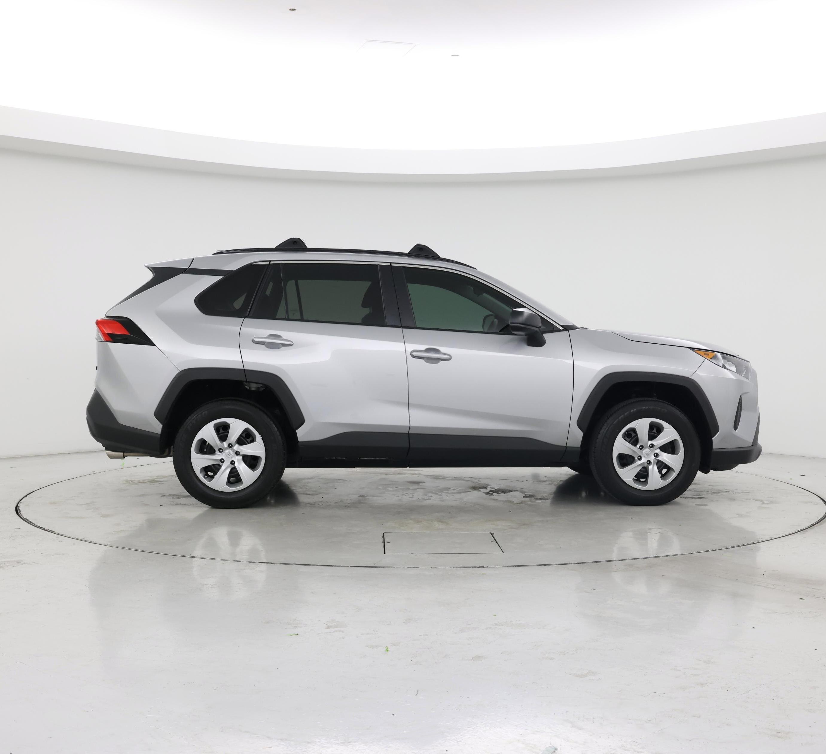 Thumbnail: 2021 Toyota RAV4 - 7