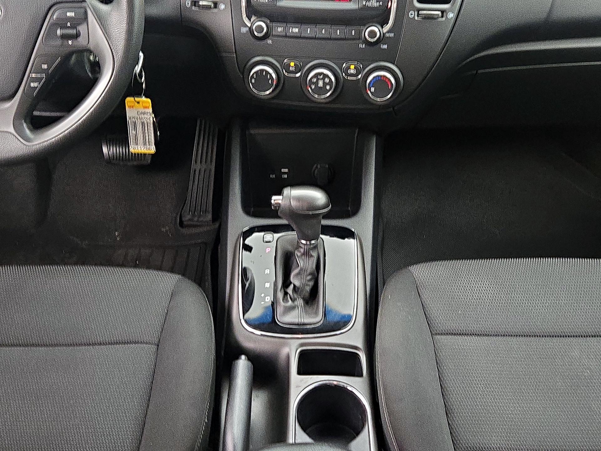 Thumbnail: 2017 Kia Forte - 16