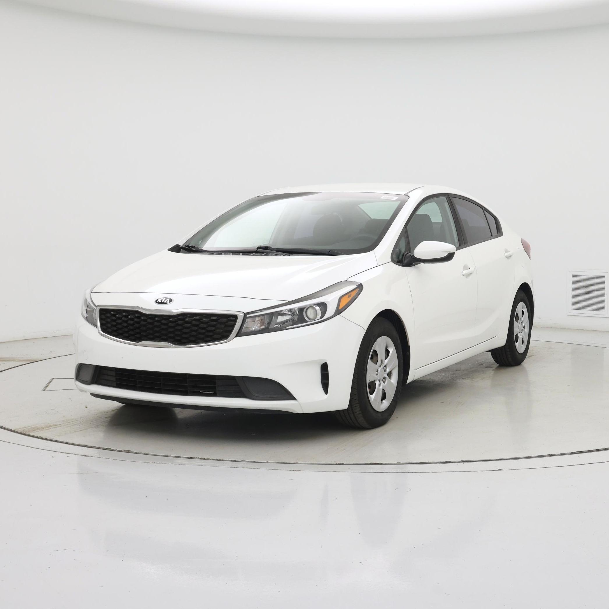 Thumbnail: 2017 Kia Forte - 4