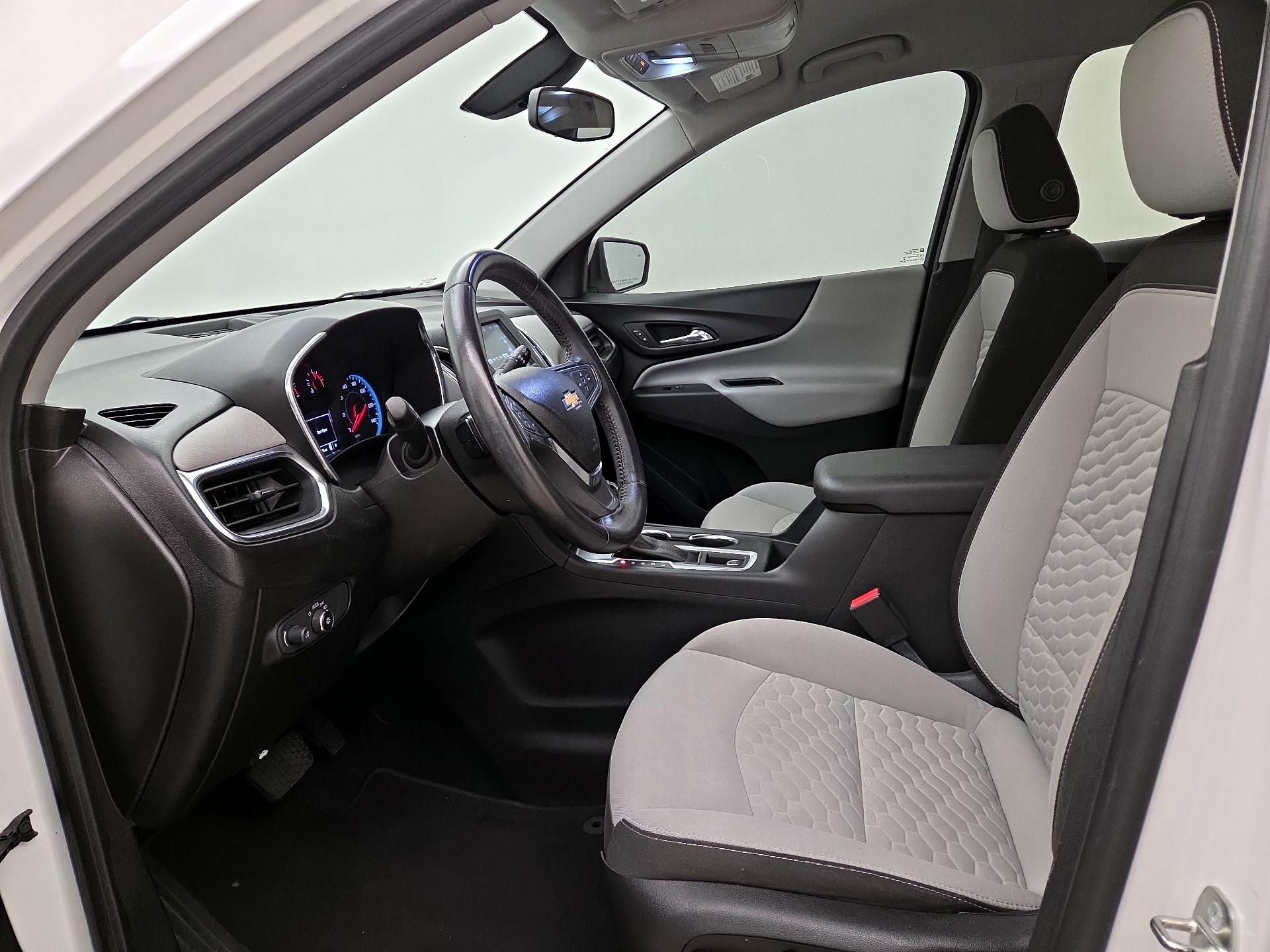 Thumbnail: 2018 Chevrolet Equinox - 11