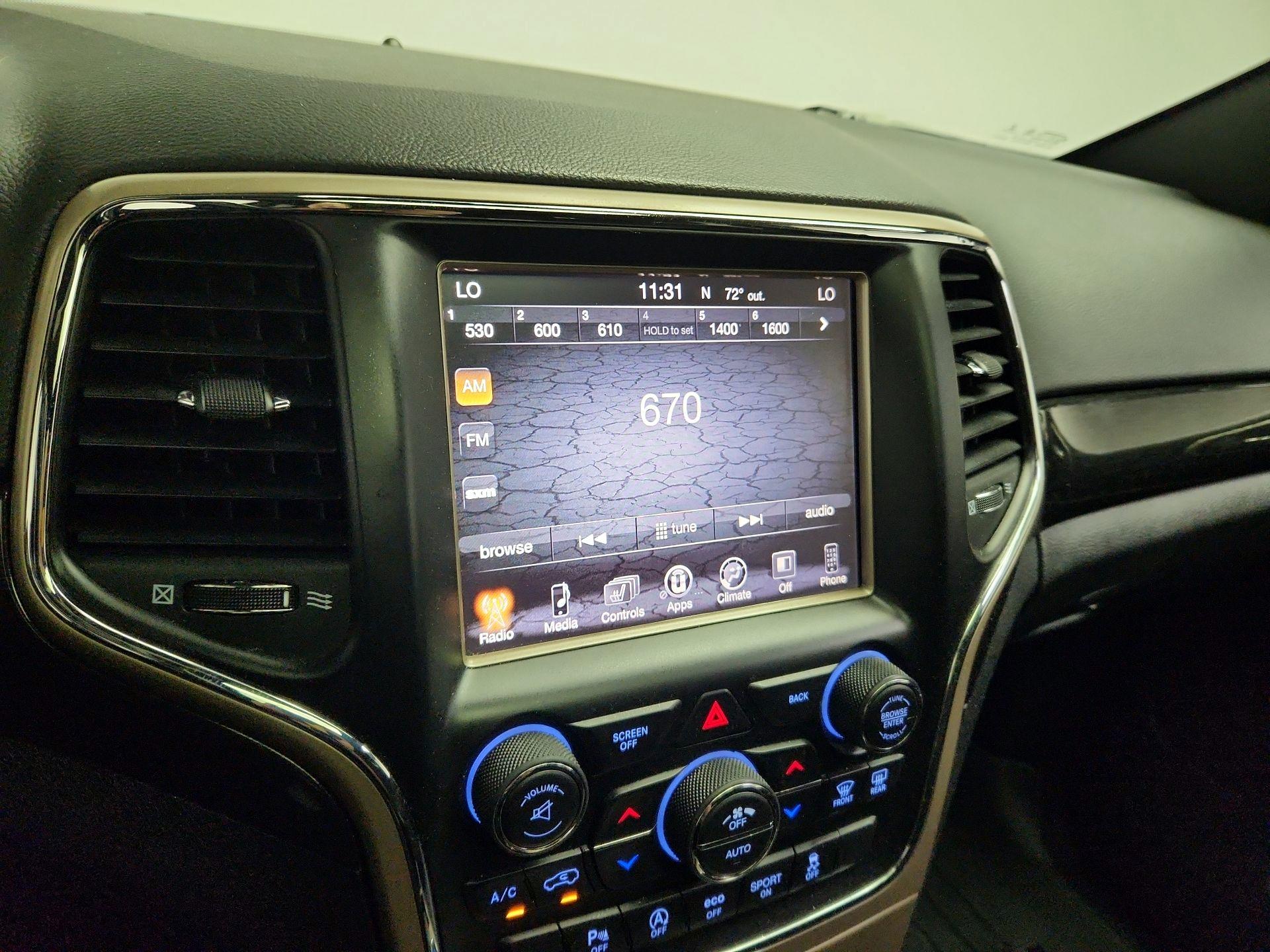 Thumbnail: 2016 Jeep Grand Cherokee - 15