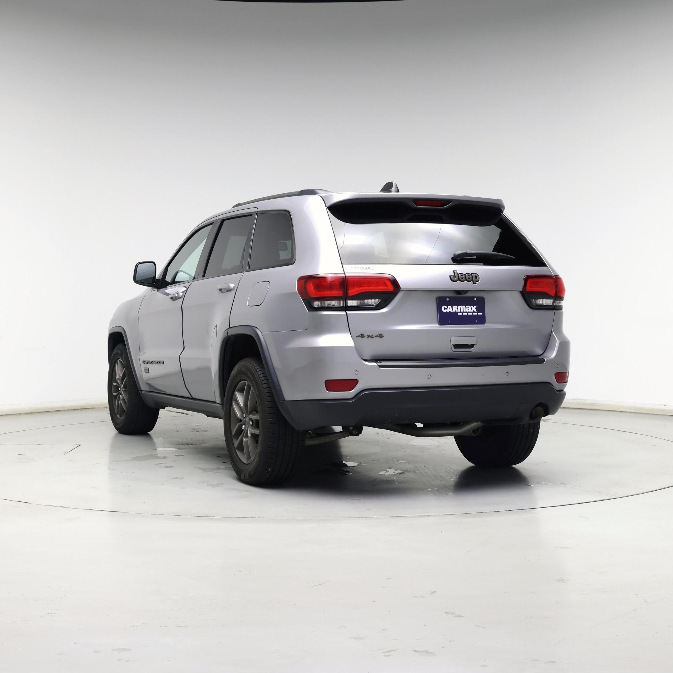 Thumbnail: 2016 Jeep Grand Cherokee - 6