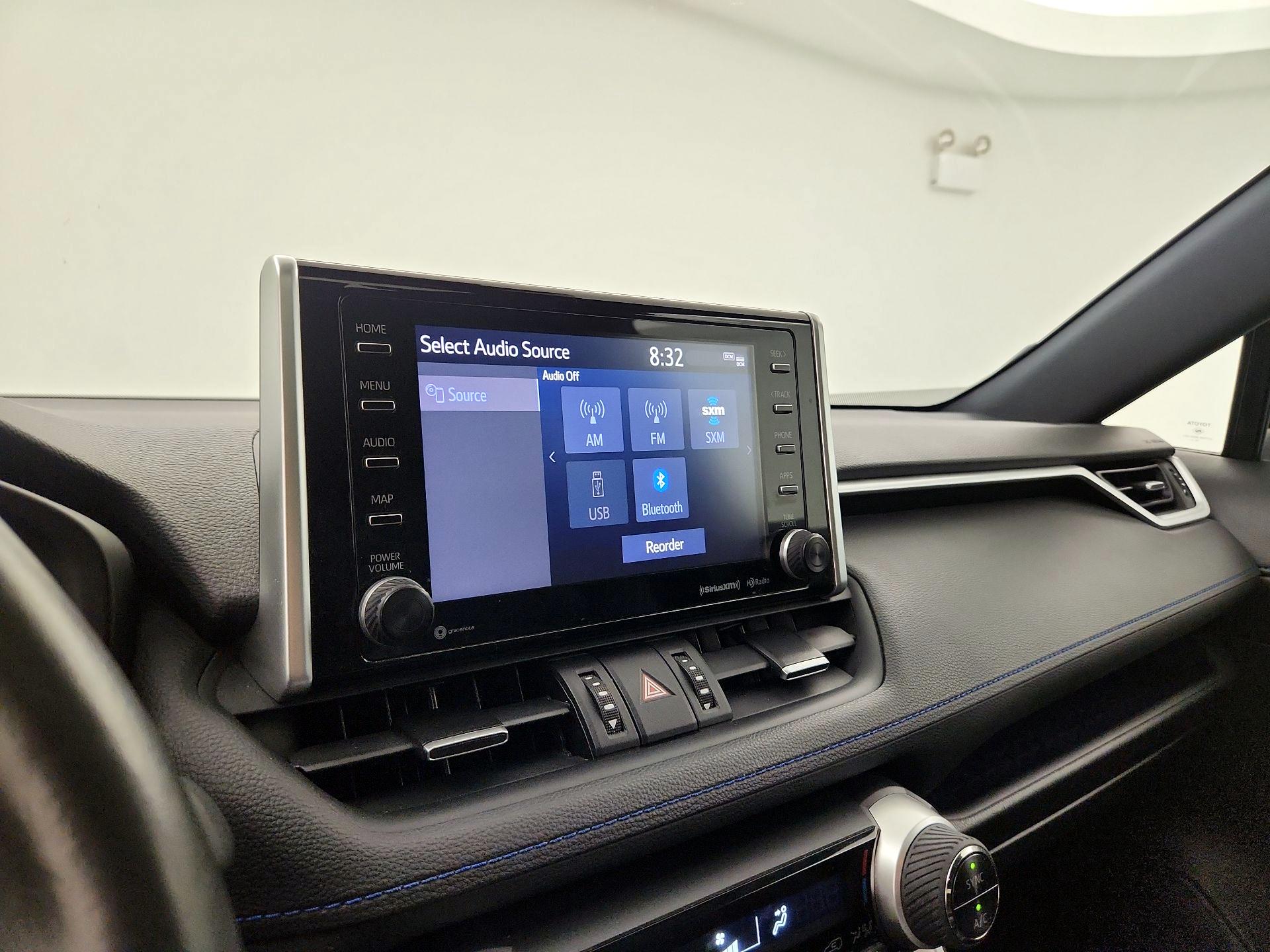 Thumbnail: 2020 Toyota RAV4 - 15