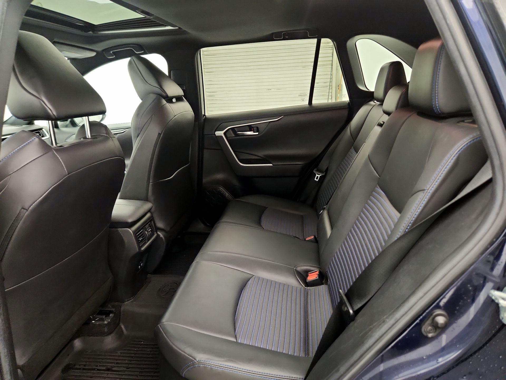 Thumbnail: 2020 Toyota RAV4 - 20