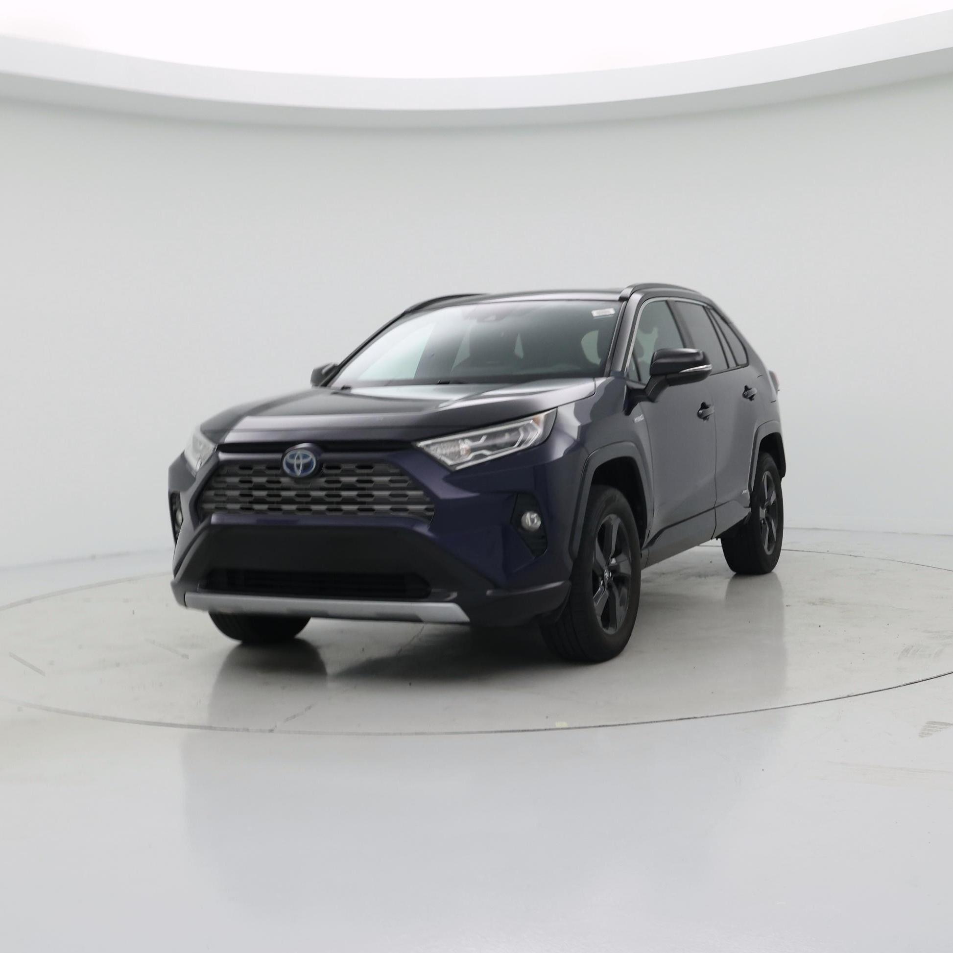 Thumbnail: 2020 Toyota RAV4 - 4