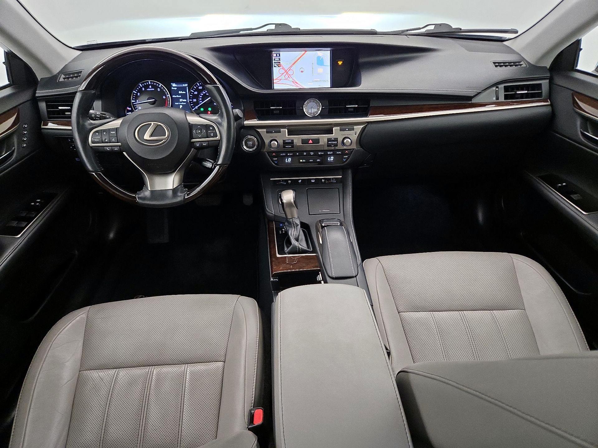 Thumbnail: 2018 Lexus ES - 9