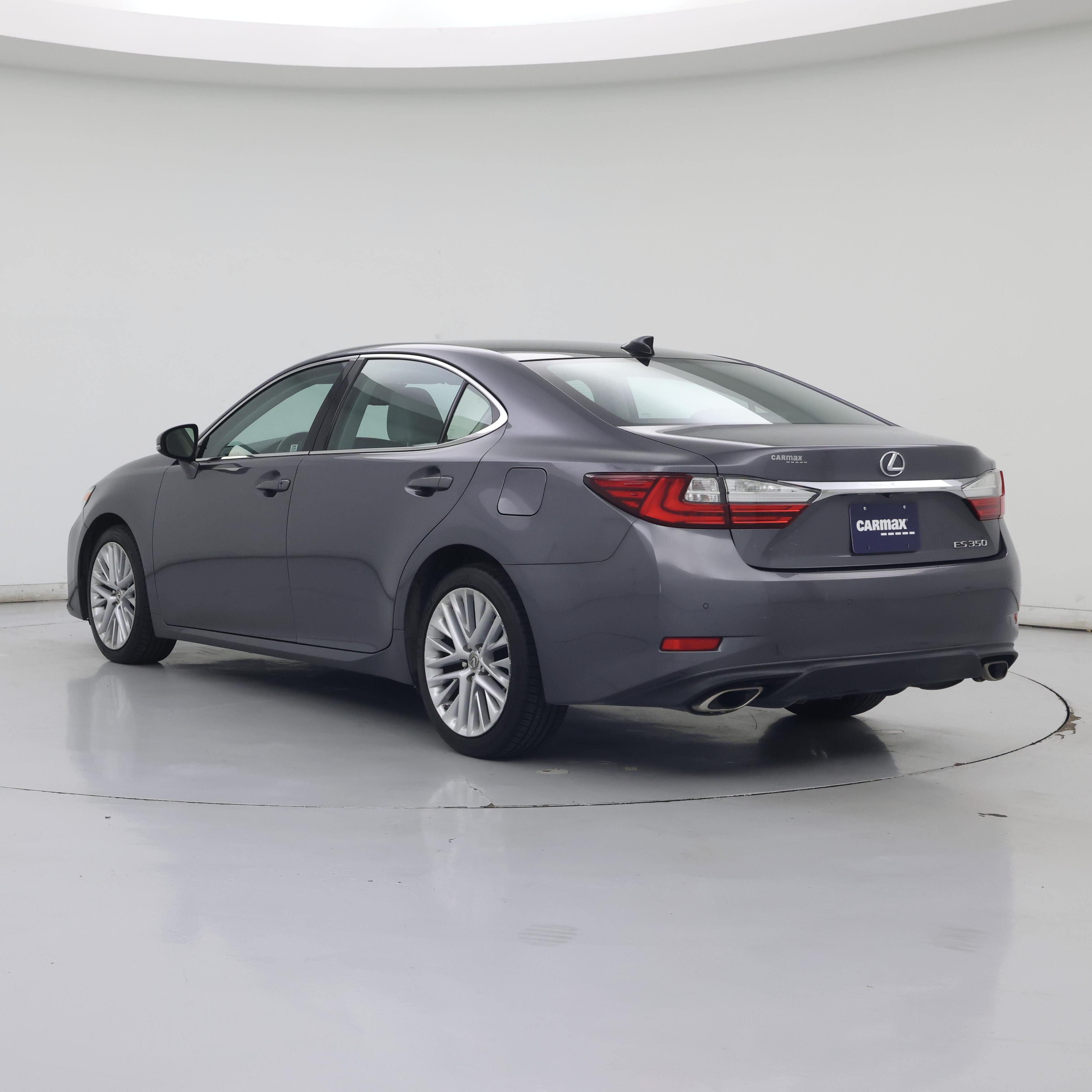 Thumbnail: 2018 Lexus ES - 2