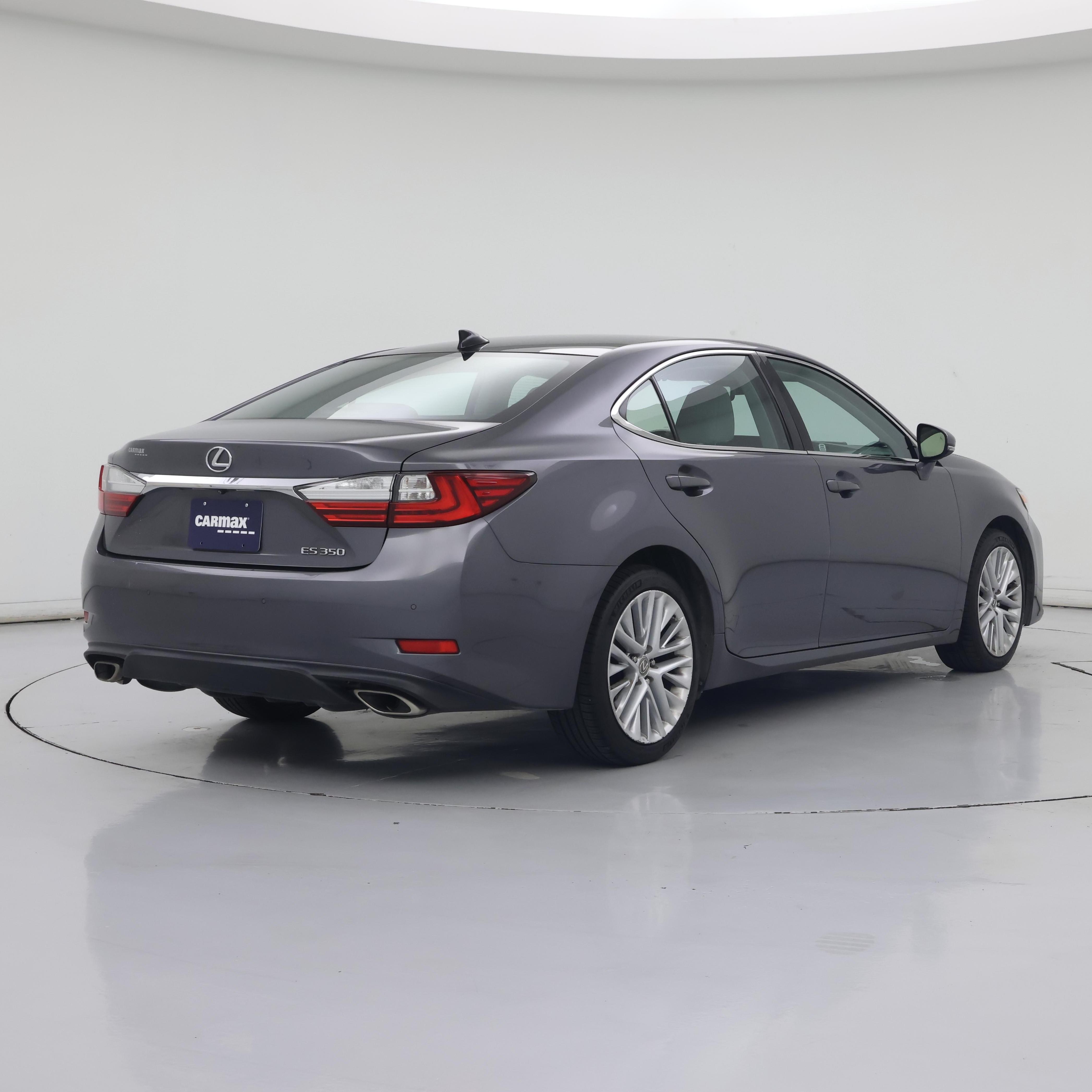 Thumbnail: 2018 Lexus ES - 8