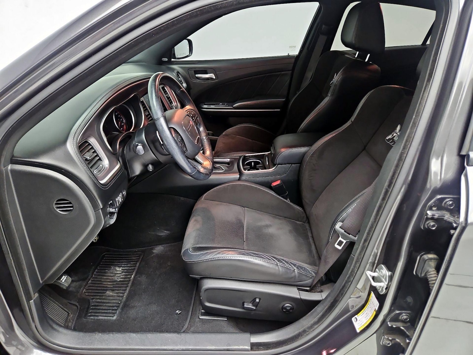 2019 Dodge Charger R/T - Photo 12