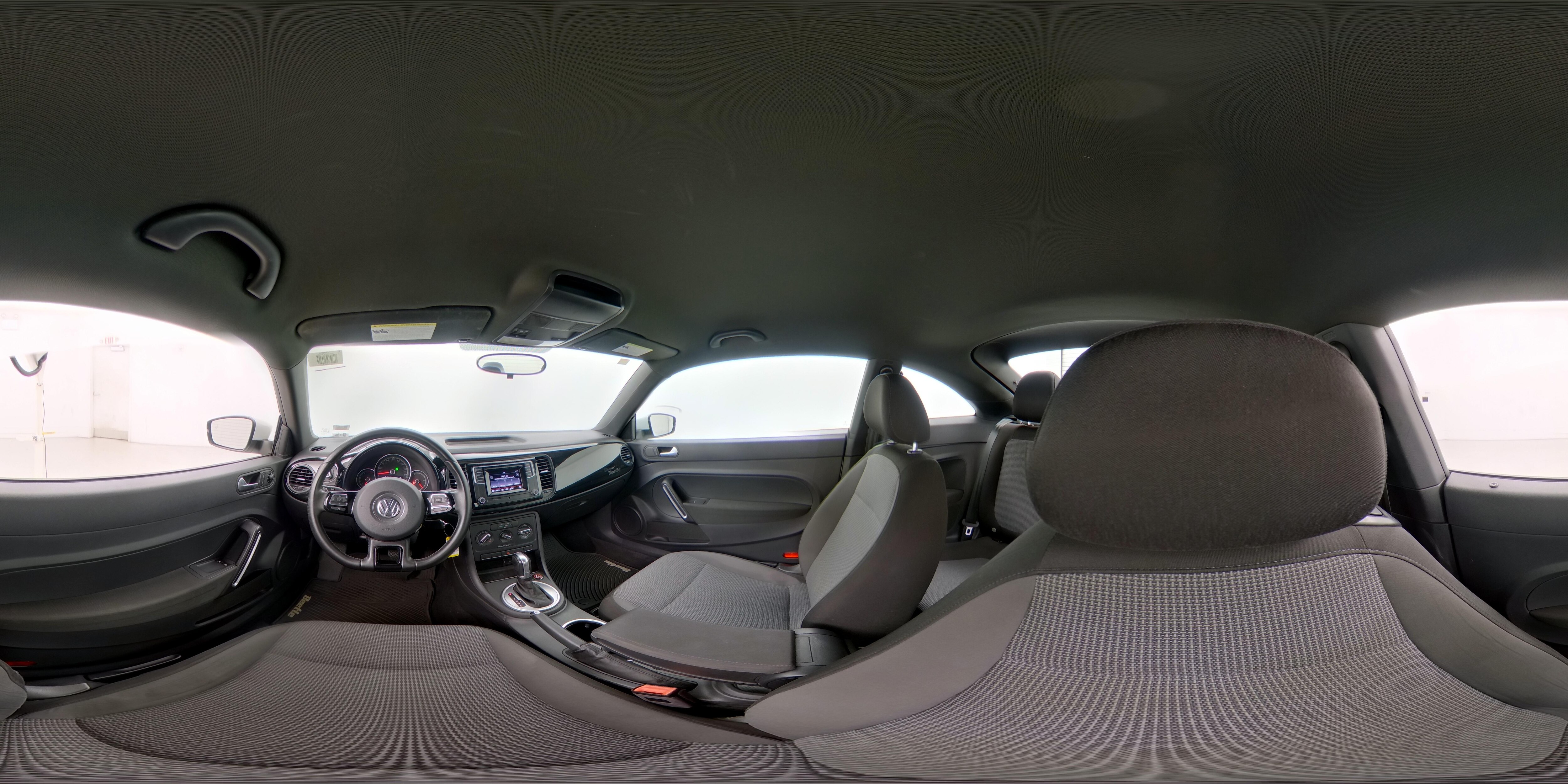 2019 Volkswagen Beetle S - Photo 25