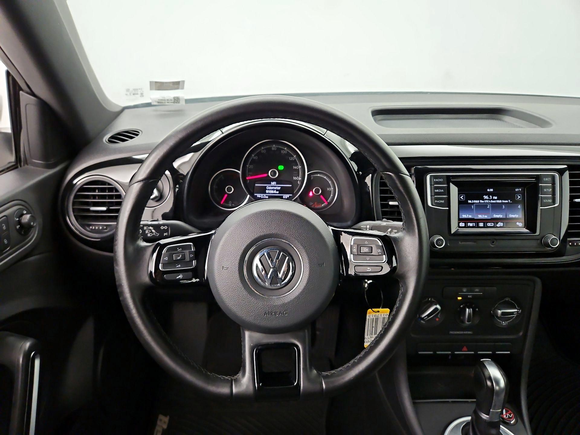 Thumbnail: 2019 Volkswagen Beetle - 10