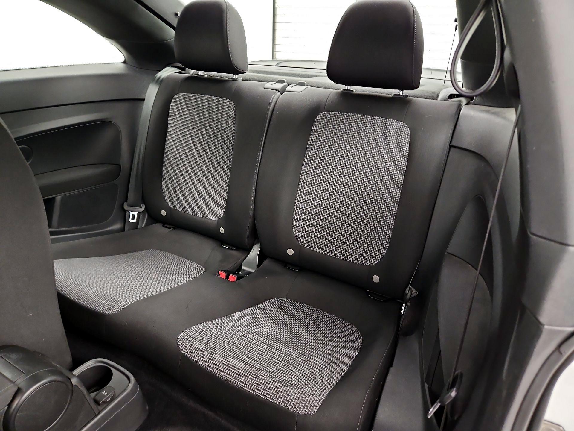 Thumbnail: 2019 Volkswagen Beetle - 19