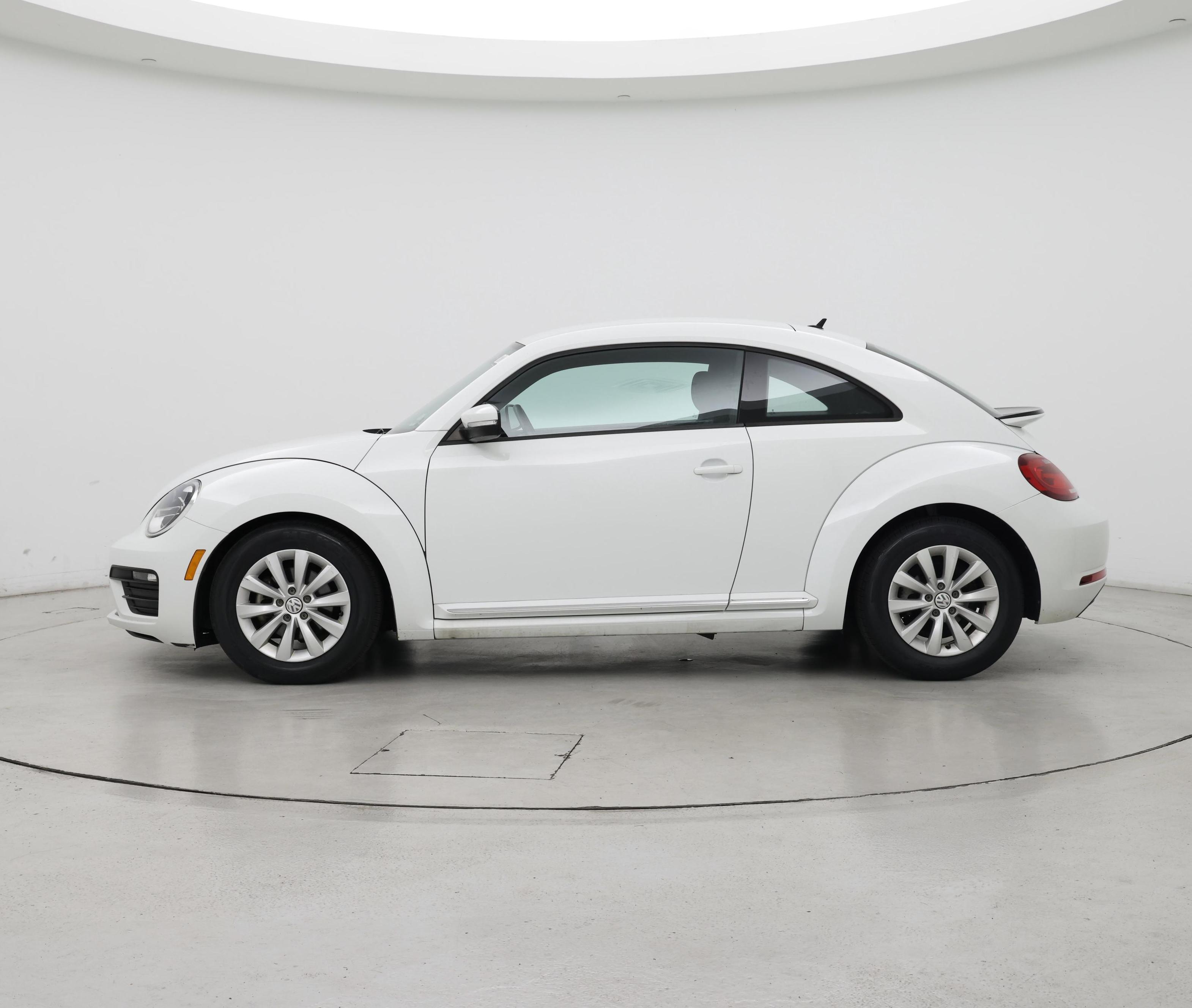 Thumbnail: 2019 Volkswagen Beetle - 3