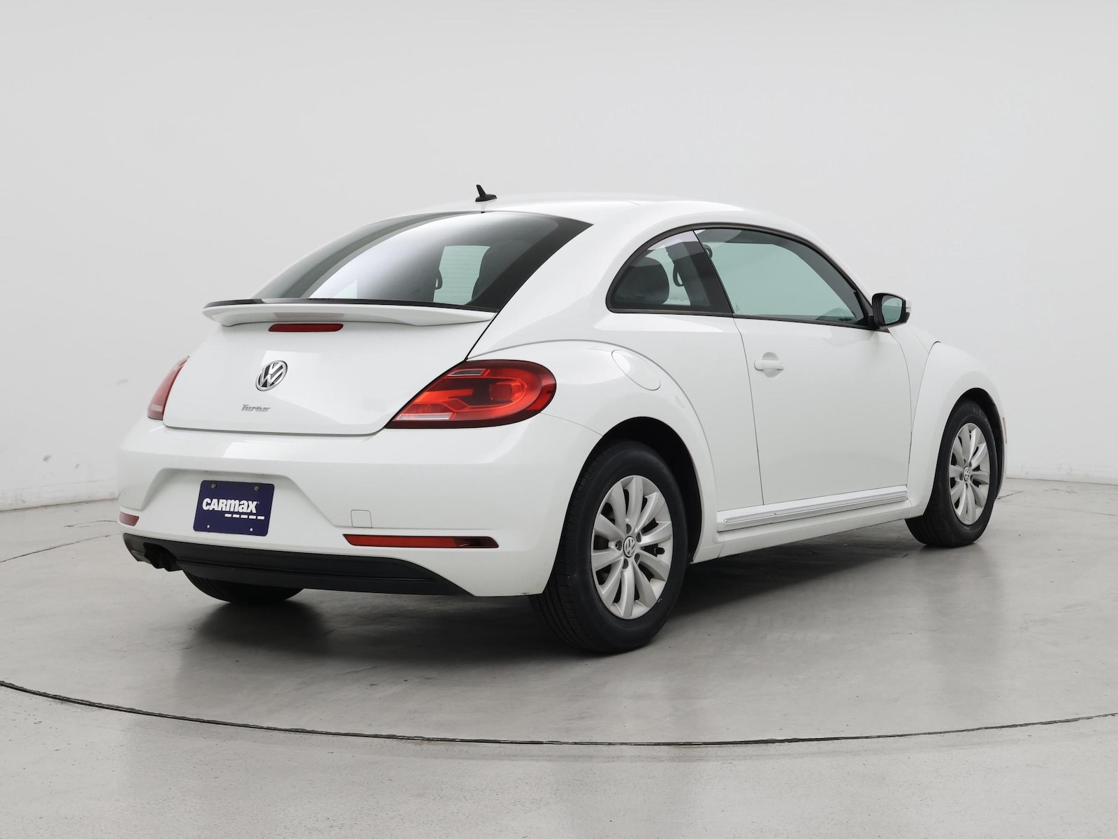 2019 Volkswagen Beetle S - Photo 9