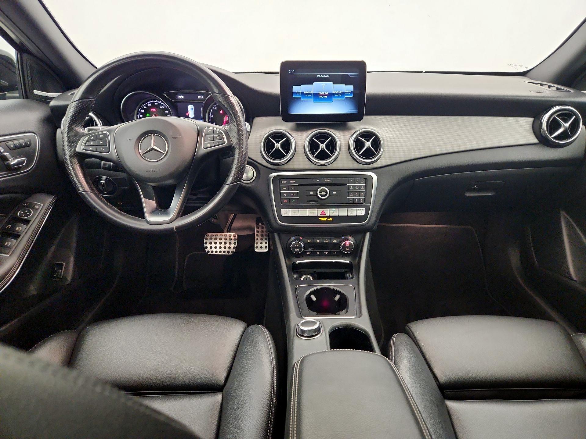 Thumbnail: 2020 Mercedes-Benz GLA - 9