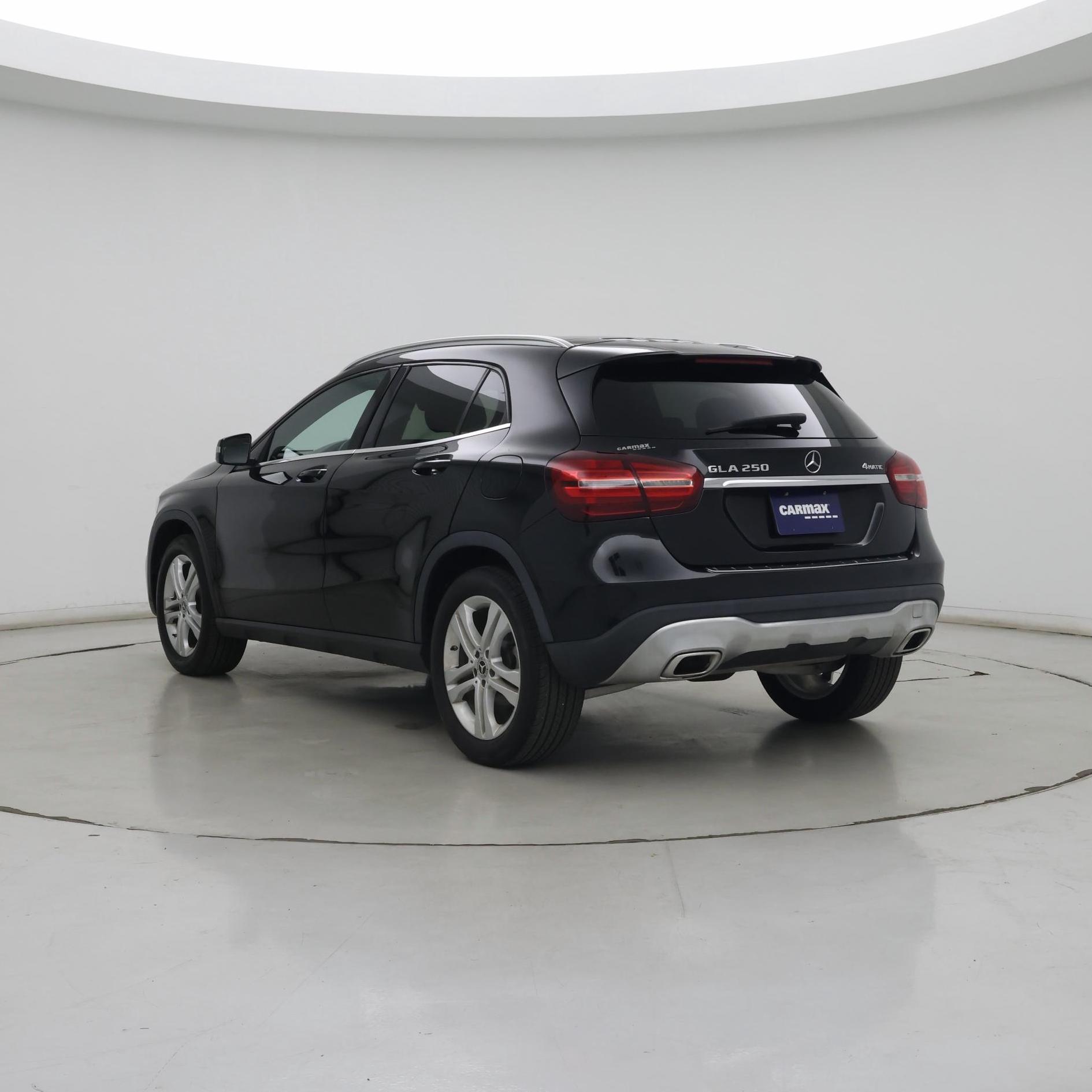 Thumbnail: 2020 Mercedes-Benz GLA - 2