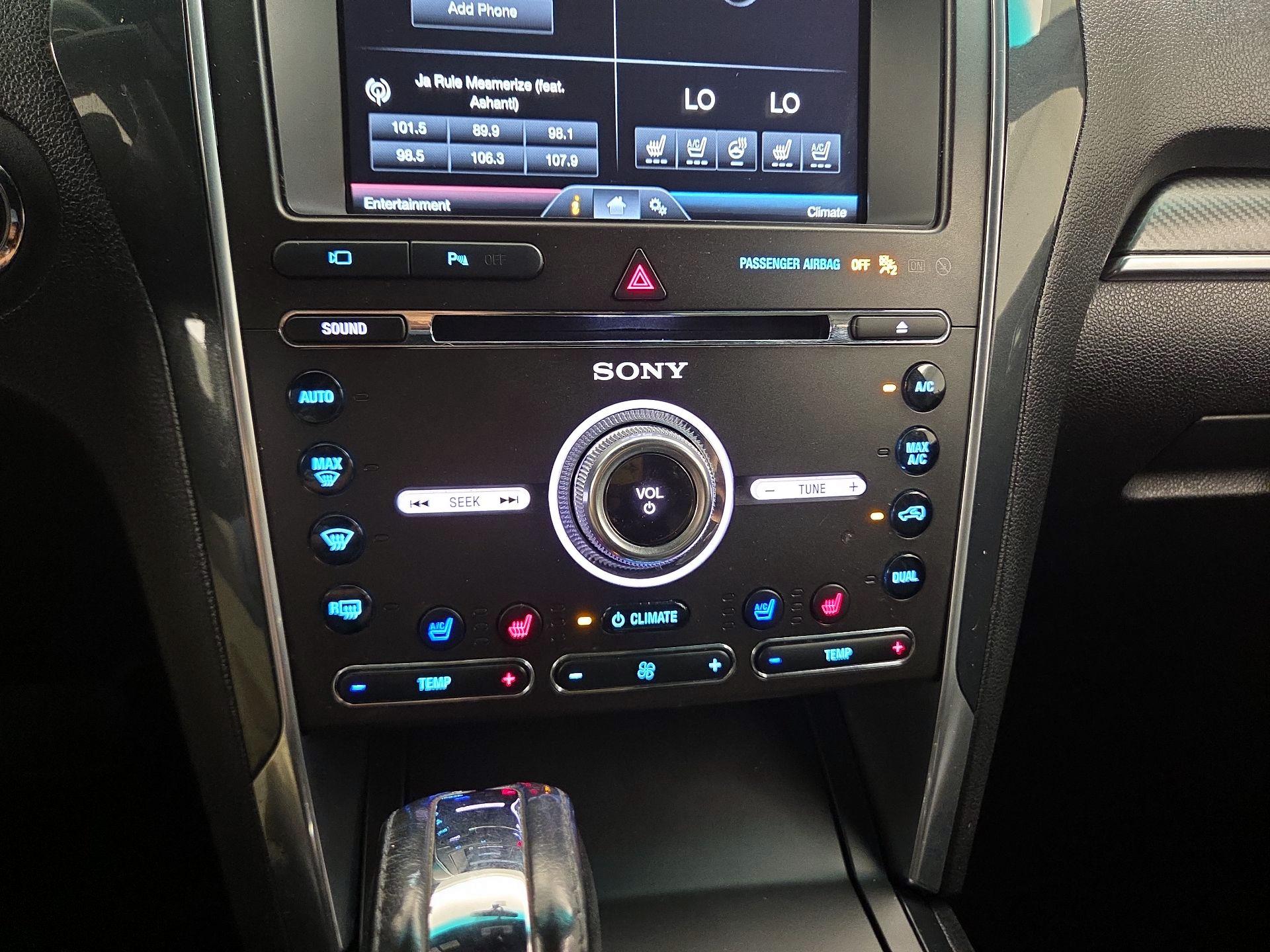 Thumbnail: 2016 Ford Explorer - 17