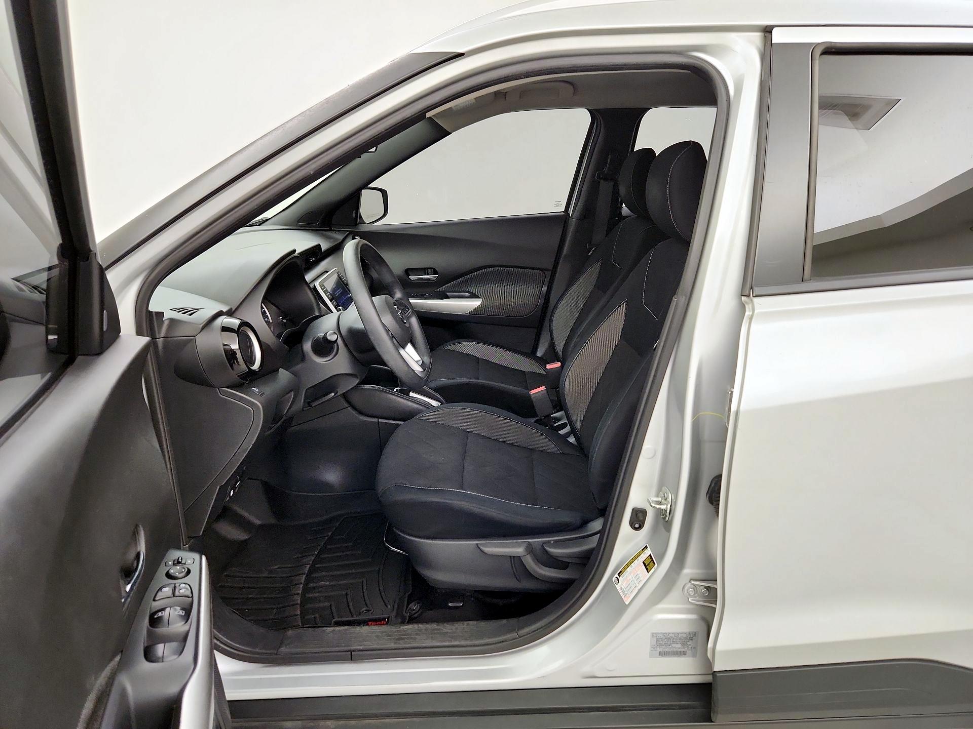 Thumbnail: 2018 Nissan Kicks - 11