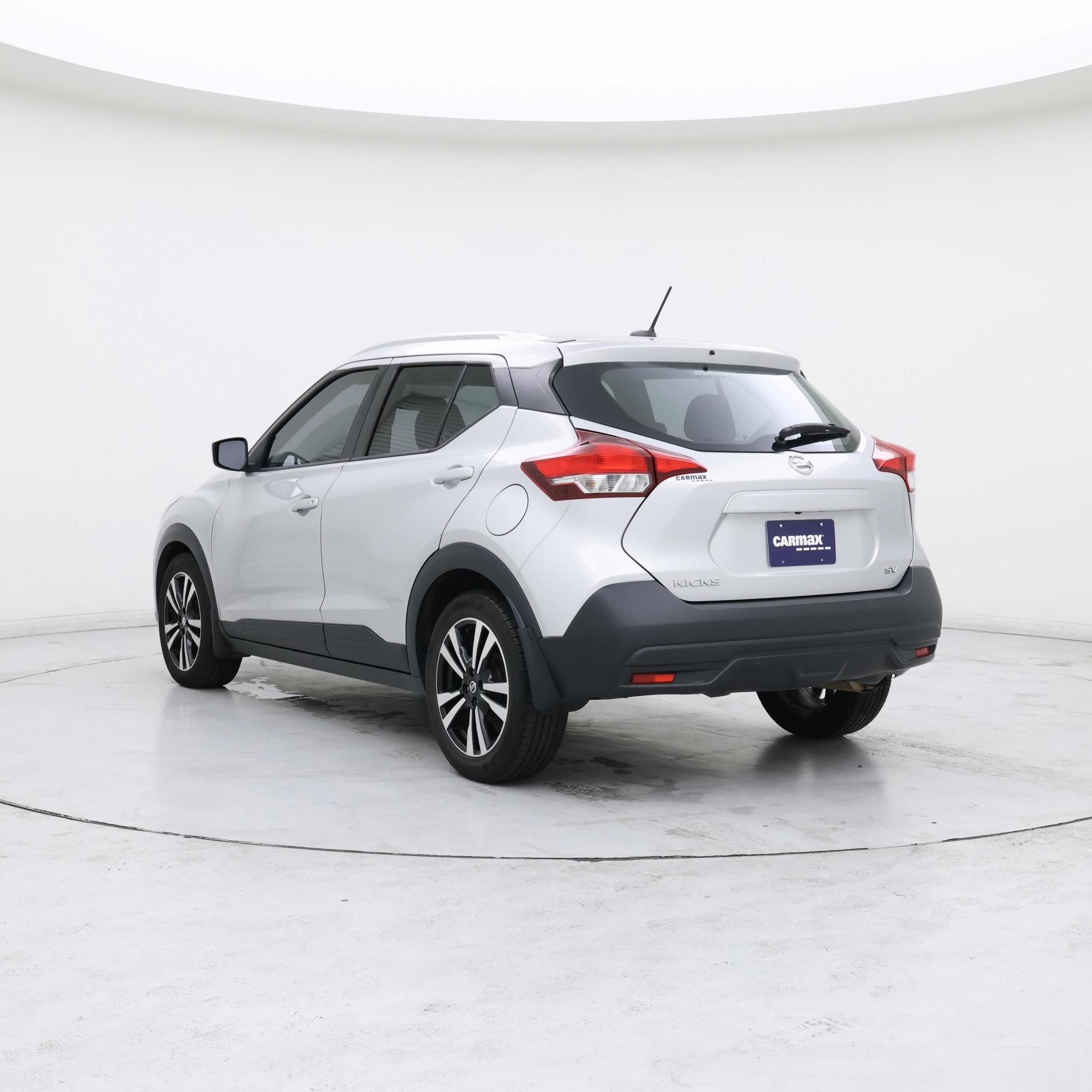 Thumbnail: 2018 Nissan Kicks - 2