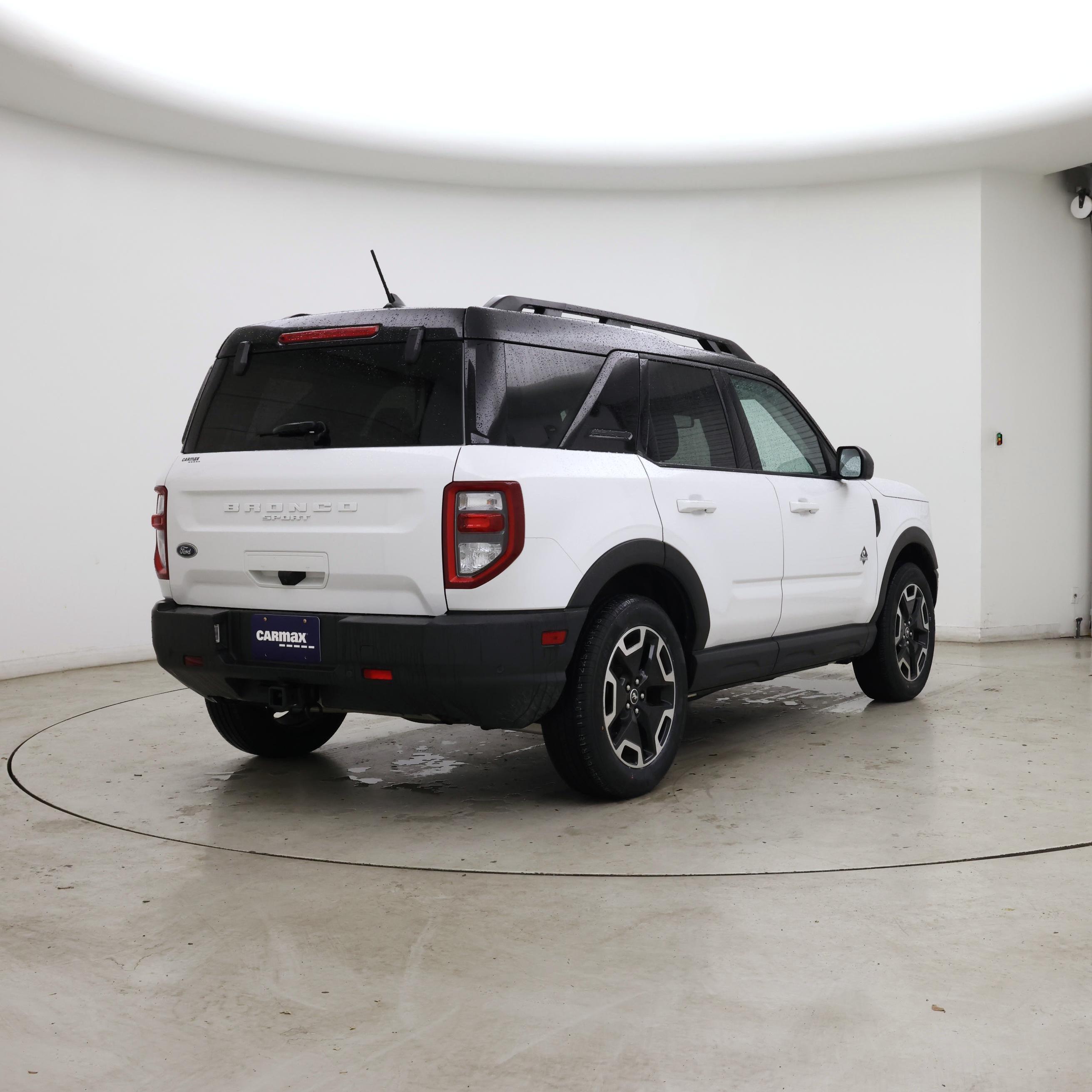 Thumbnail: 2022 Ford Bronco Sport - 8