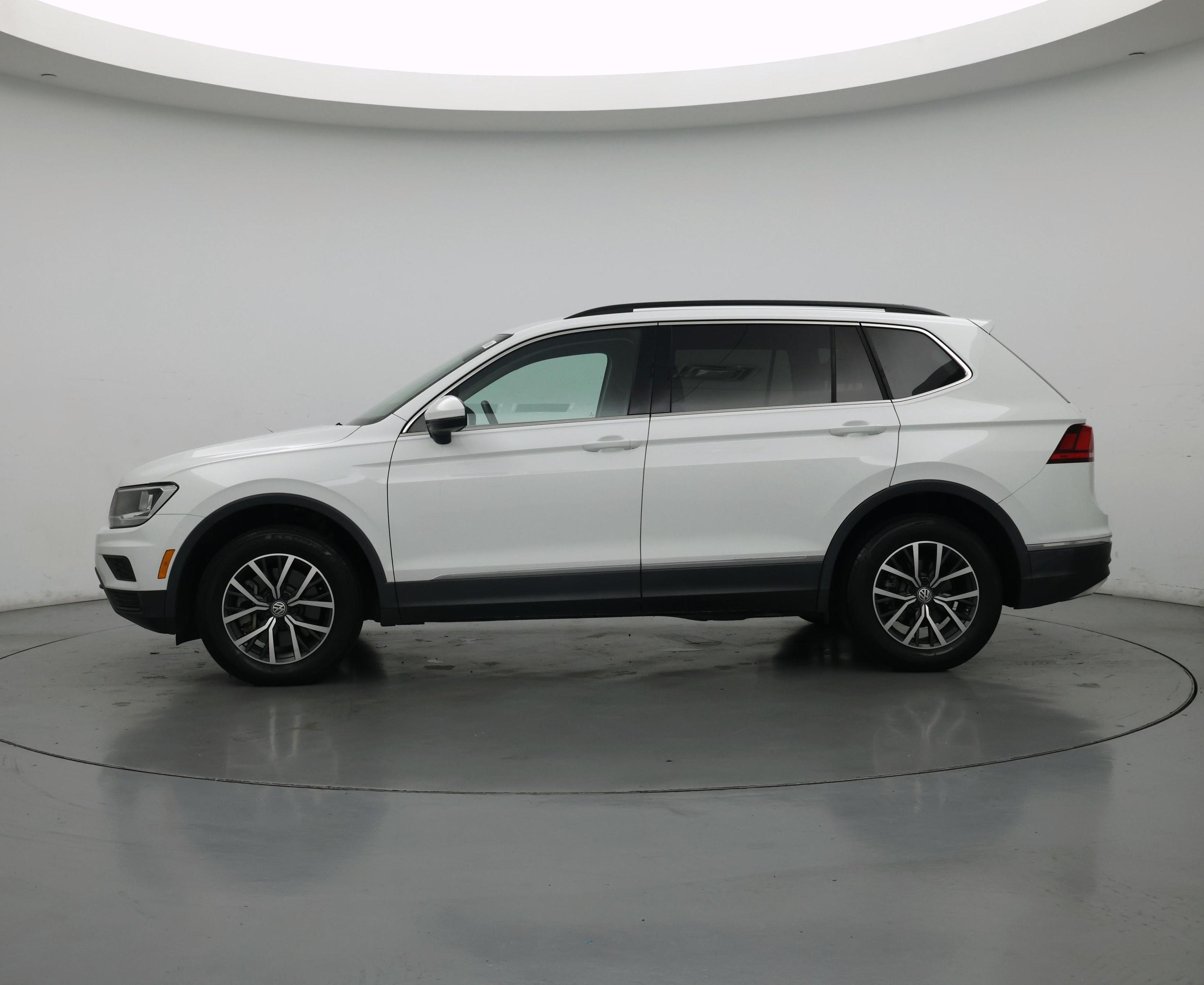 Thumbnail: 2020 Volkswagen Tiguan - 3