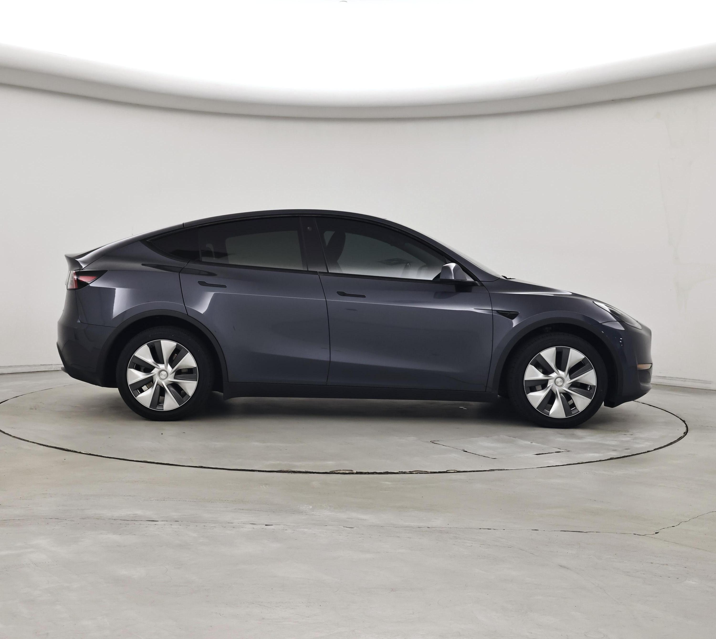 Thumbnail: 2023 Tesla Model Y - 7
