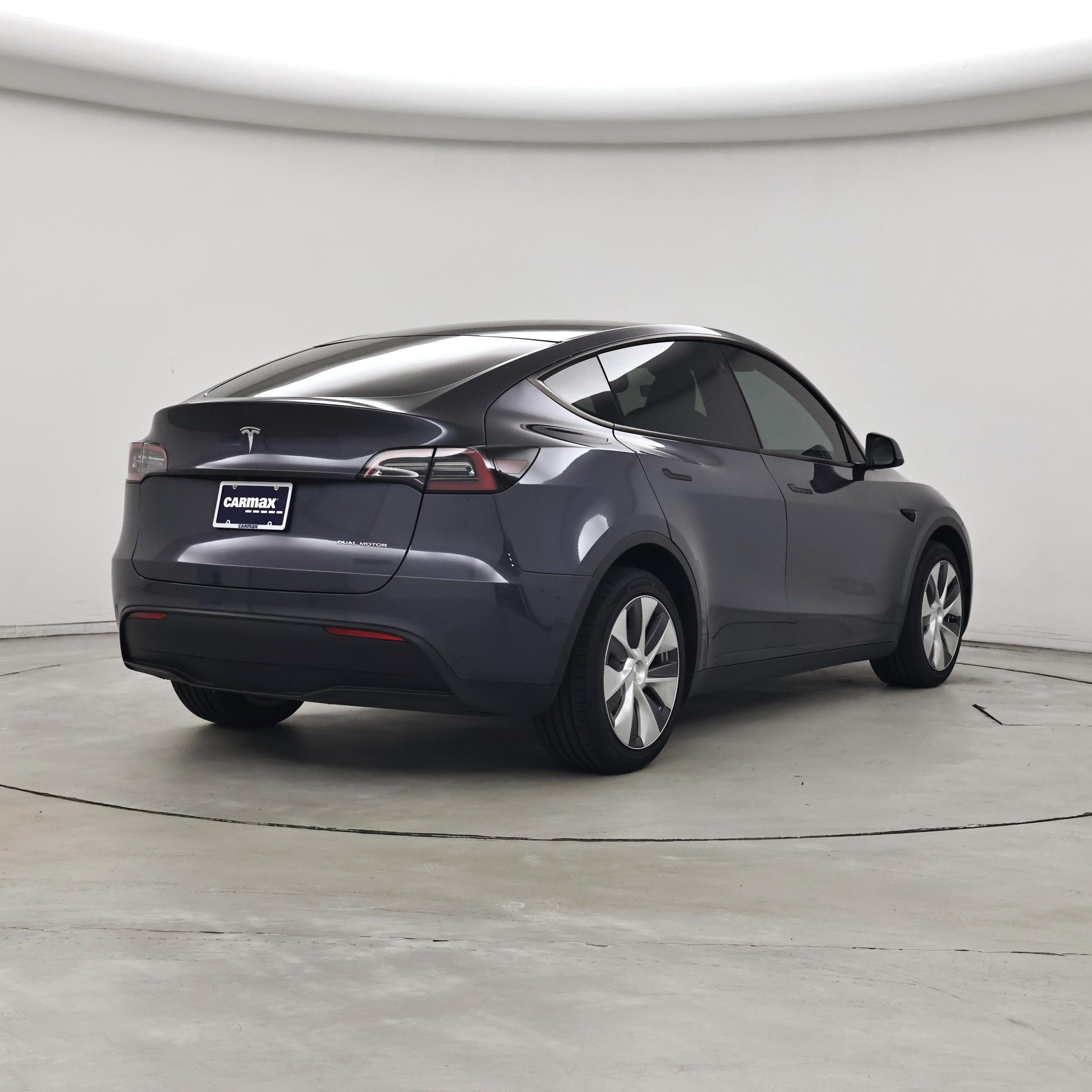 Thumbnail: 2023 Tesla Model Y - 8
