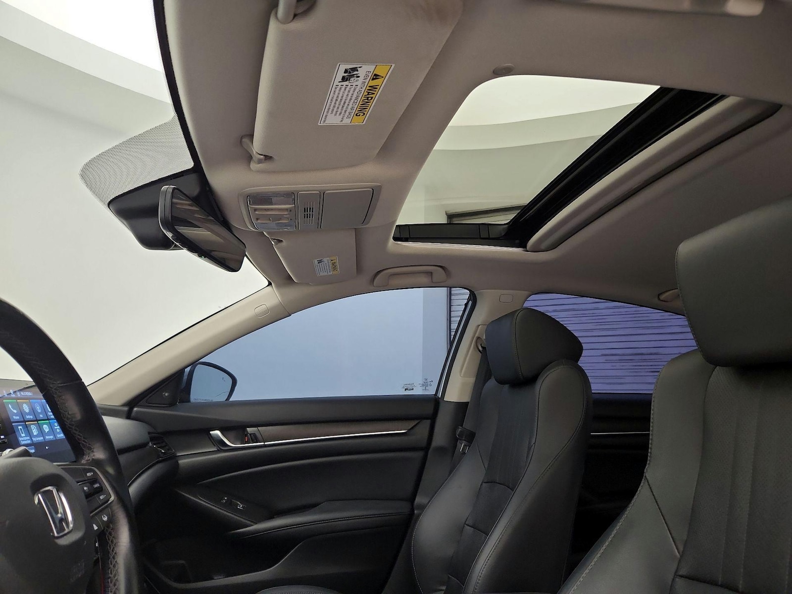 Sunroof(s) & Overhead Airbags