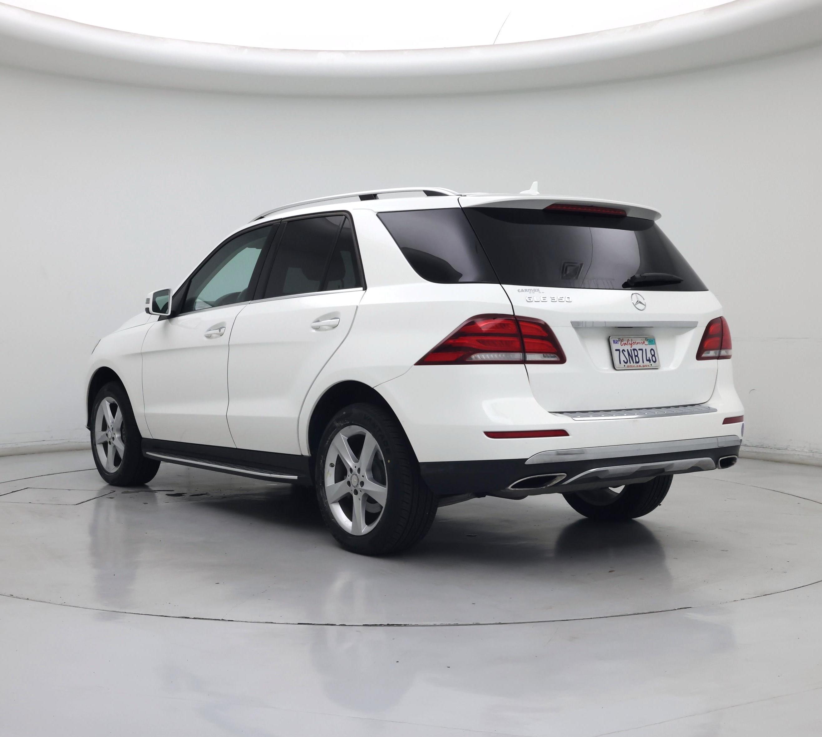 Thumbnail: 2016 Mercedes-Benz GLE - 2