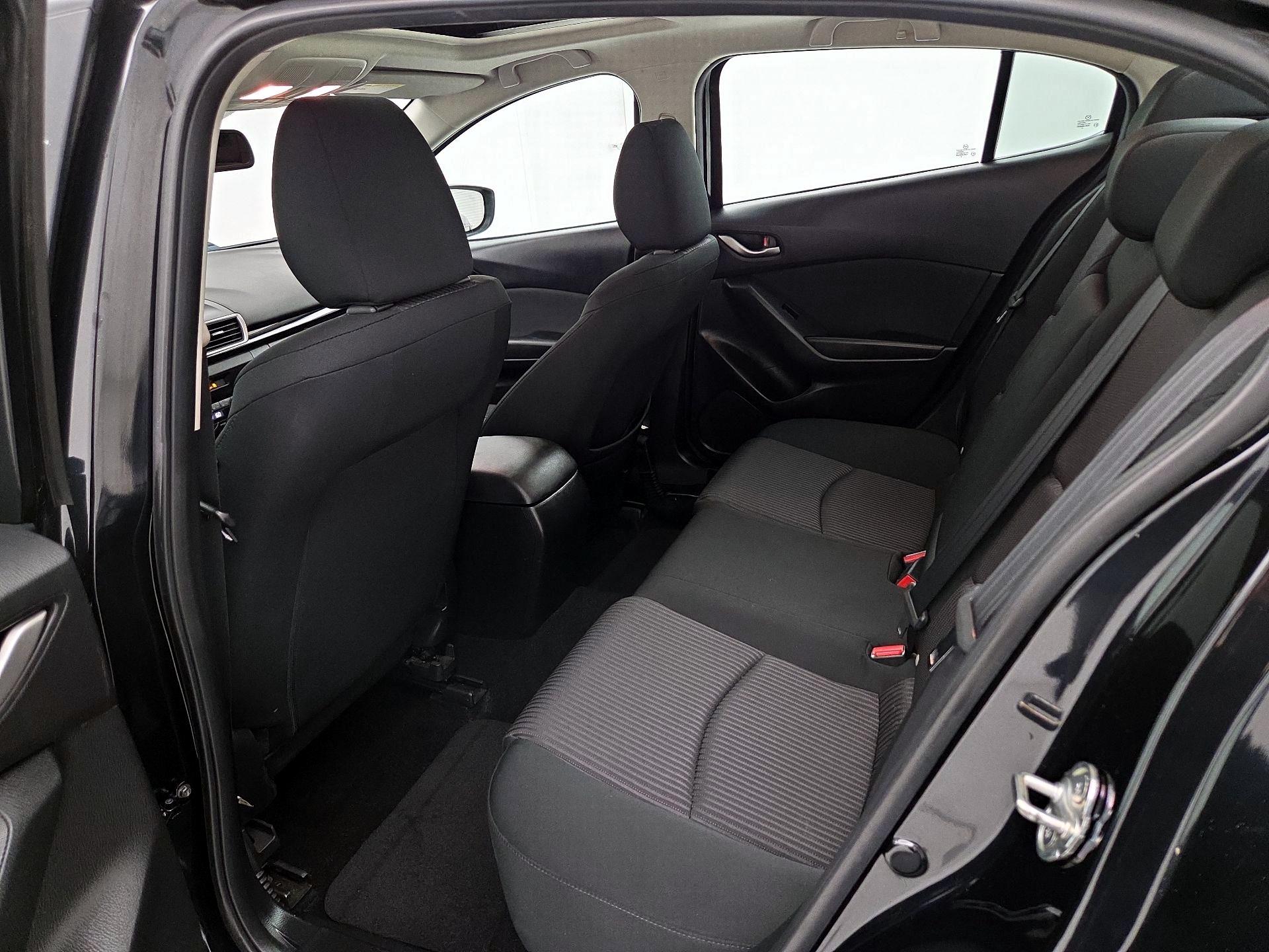 Thumbnail: 2016 Mazda Mazda3 - 20