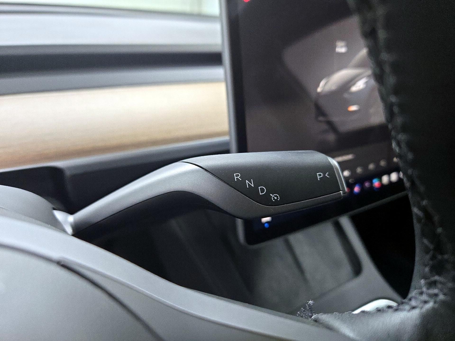Thumbnail: 2025 Tesla Model Y - 17