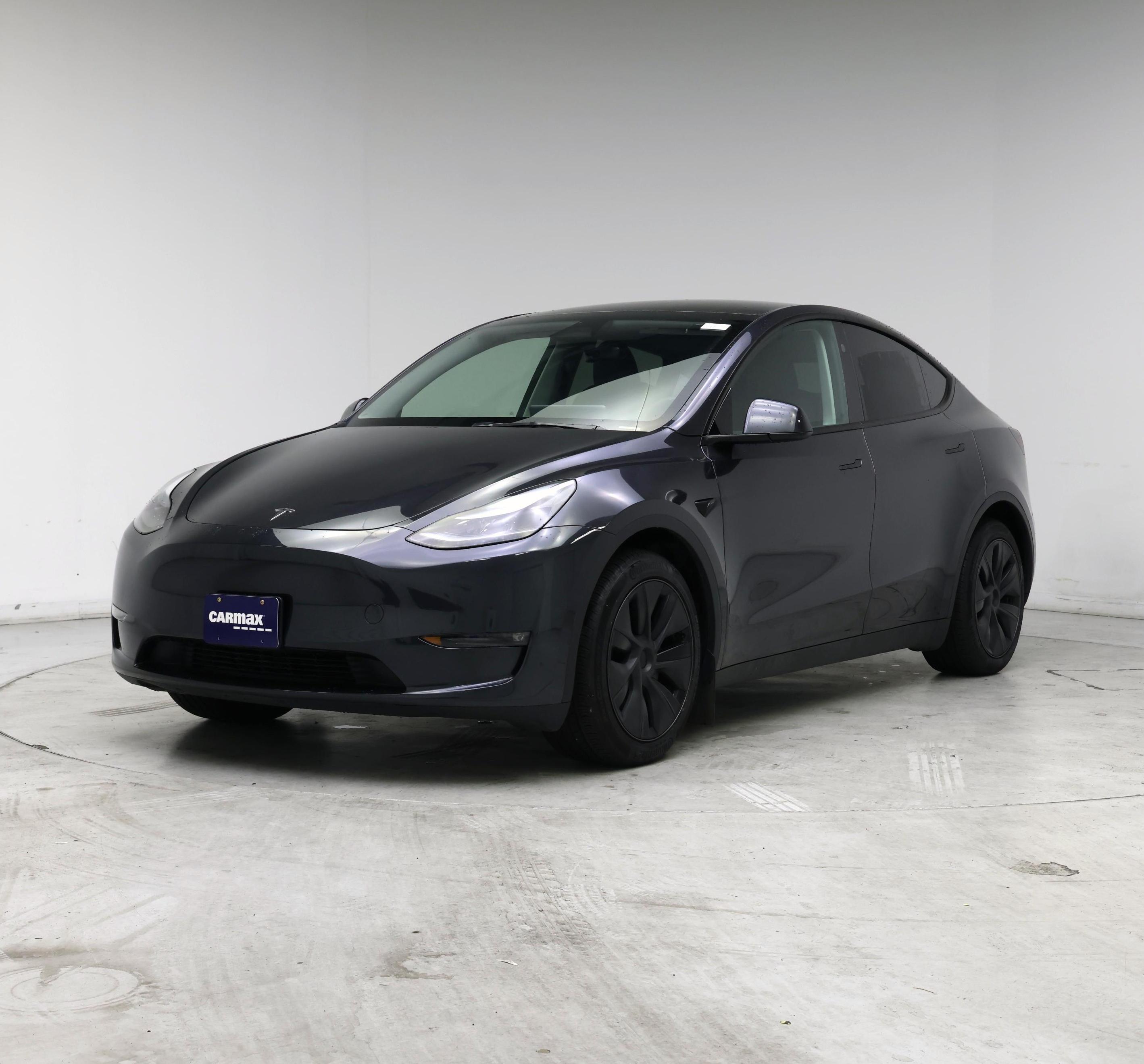 Thumbnail: 2025 Tesla Model Y - 4