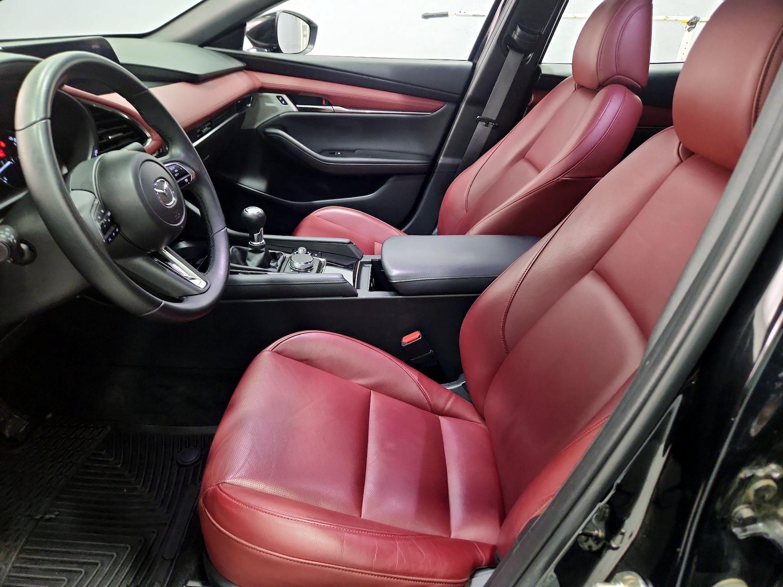 2024 Mazda Mazda3 Premium - Photo 12