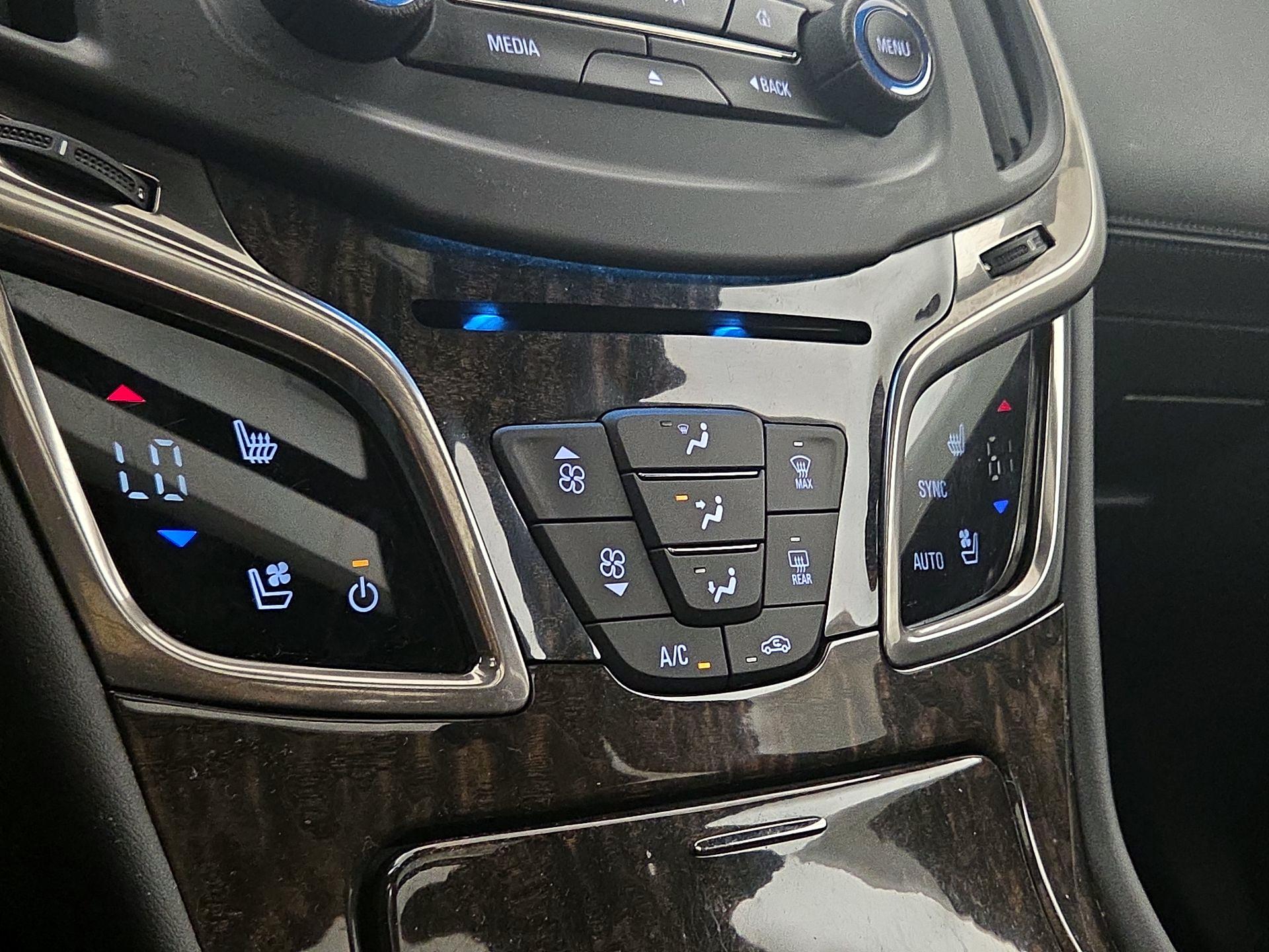 Thumbnail: 2014 Buick LaCrosse - 17