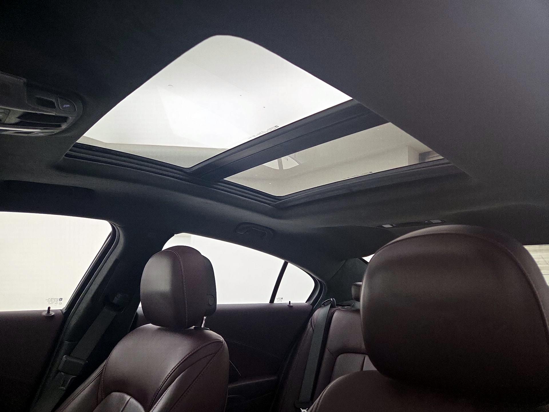 Thumbnail: 2014 Buick LaCrosse - 19