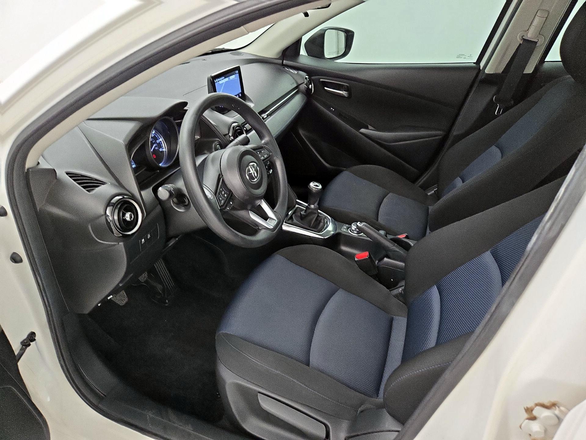 Thumbnail: 2019 Toyota Yaris - 11