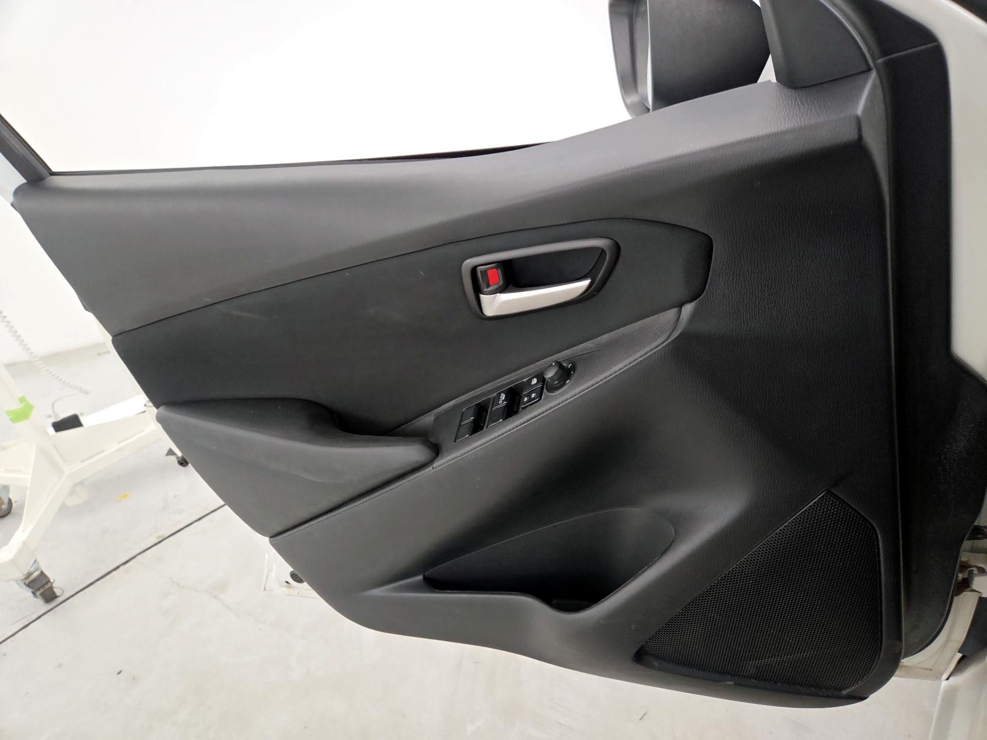Thumbnail: 2019 Toyota Yaris - 12