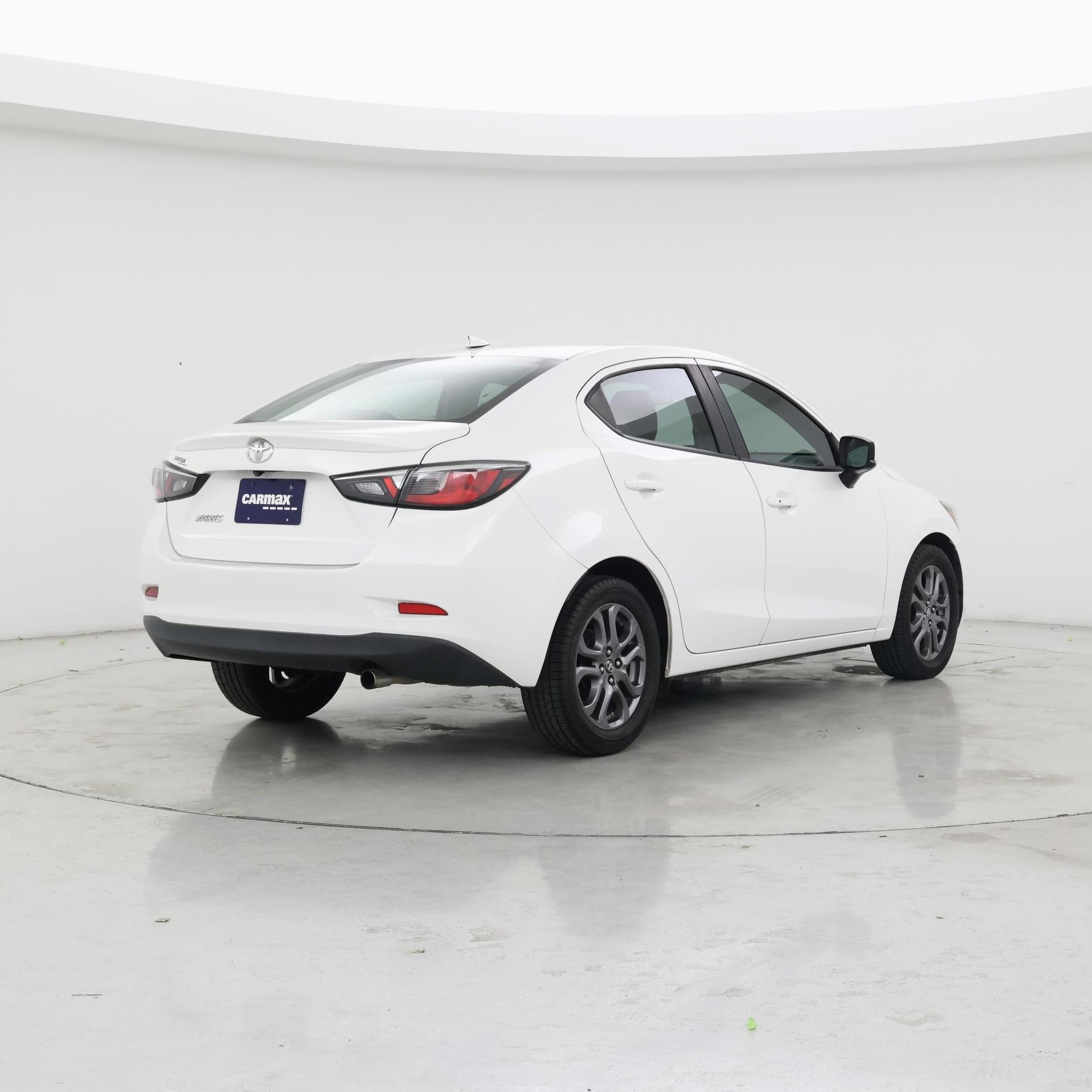 Thumbnail: 2019 Toyota Yaris - 8