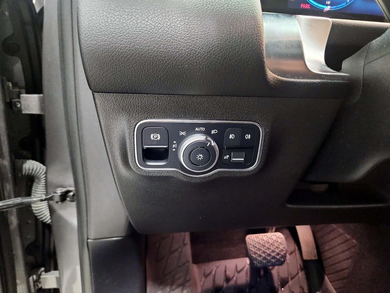 2020 Mercedes-Benz GLB Base - Photo 14