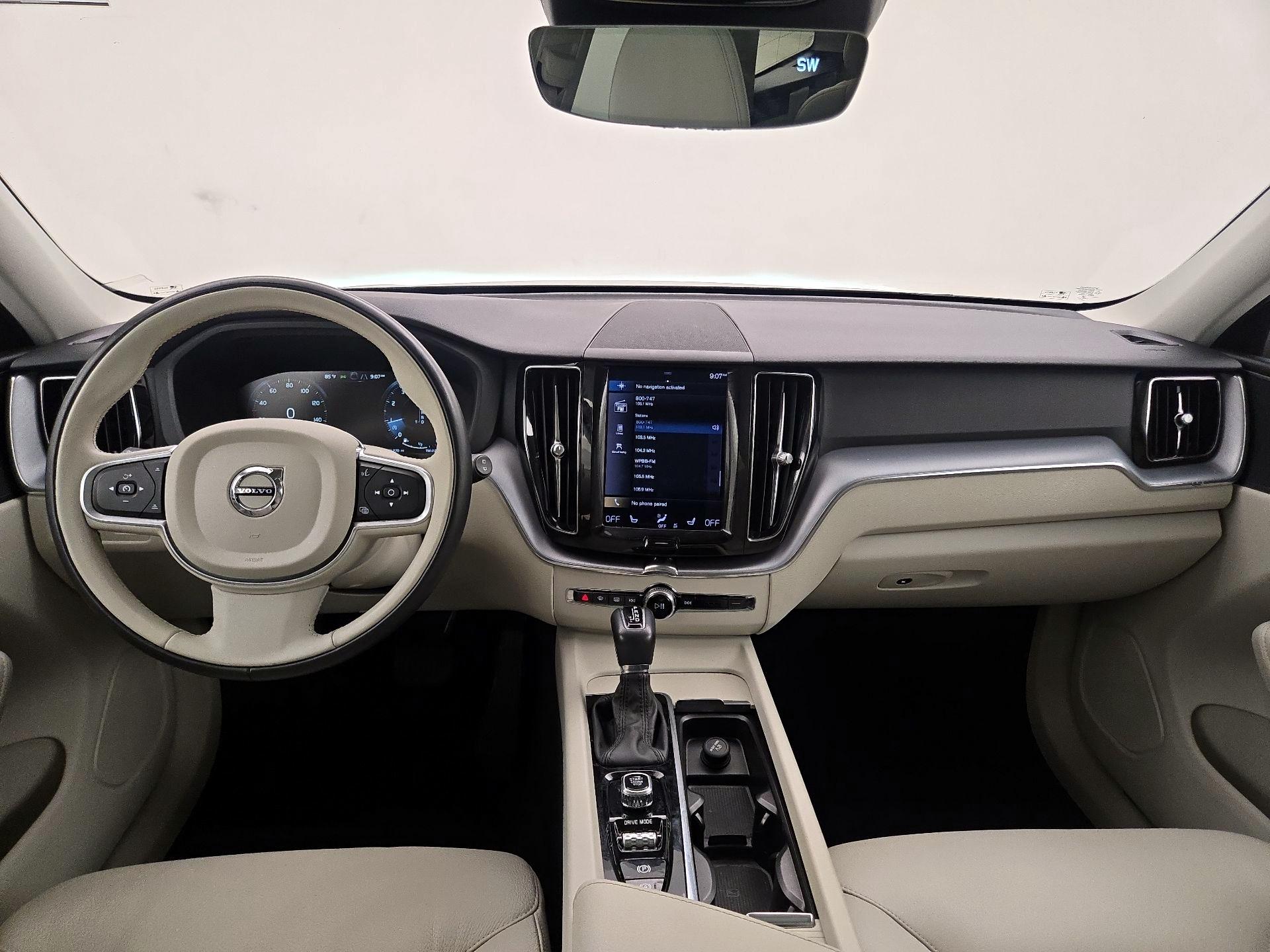 Thumbnail: 2020 Volvo XC60 - 9