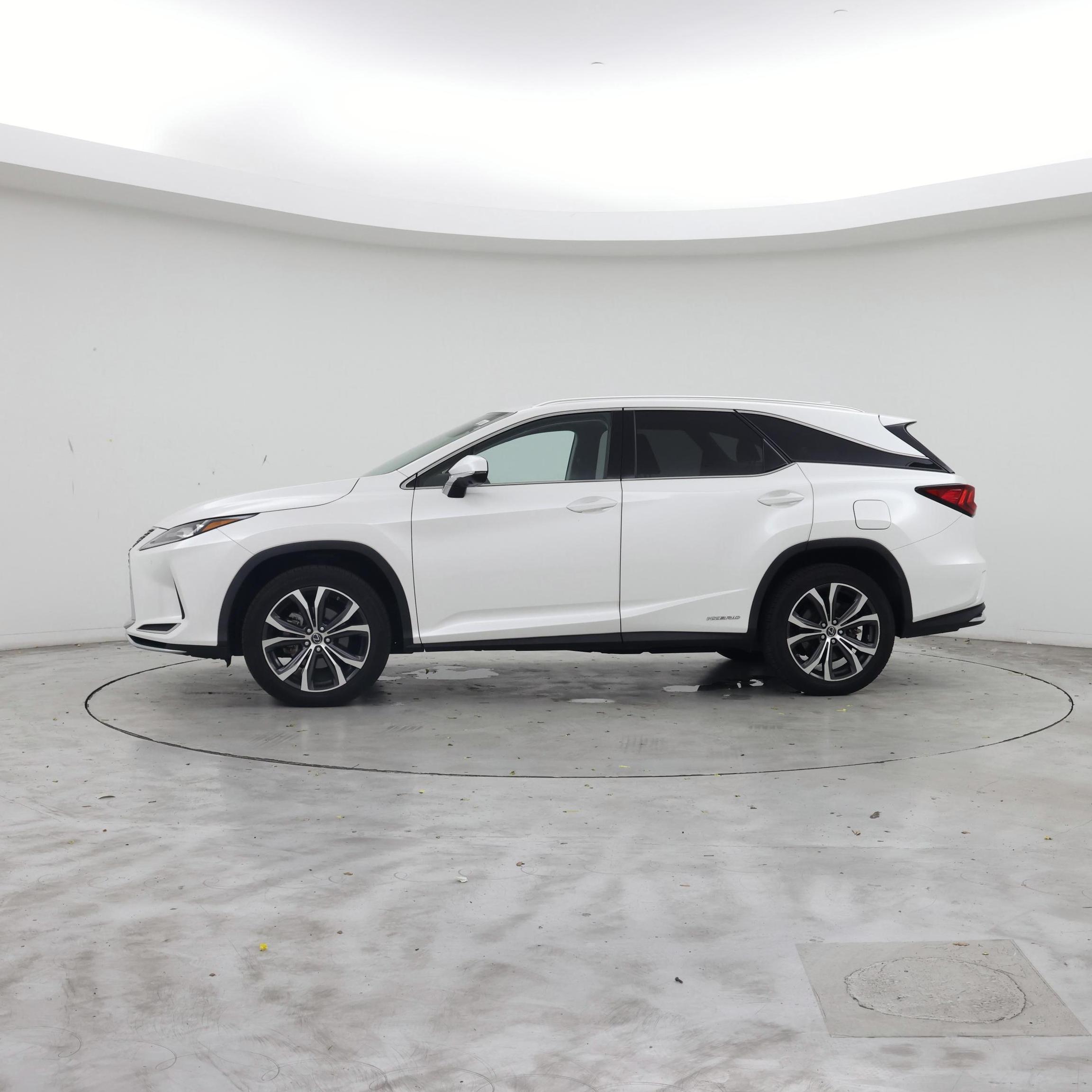 Thumbnail: 2020 Lexus RX - 3